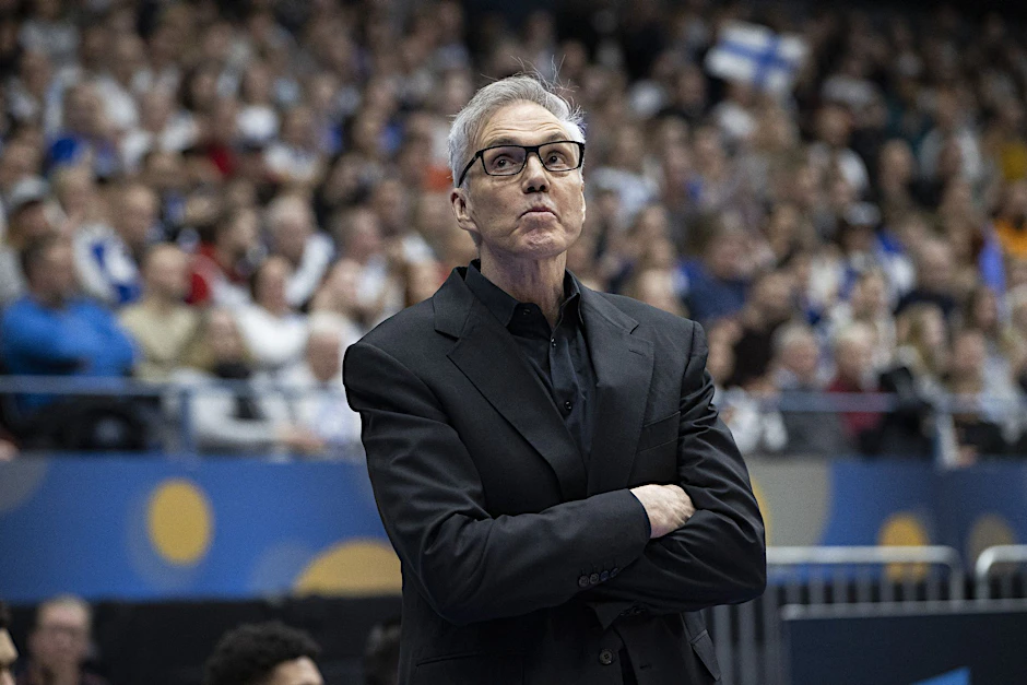 ARCHIV - Hat mit Deutschlands Basketballern anspruchsvolle WM-Vorrundengruppe: Bundestrainer Gordon Herbert.  