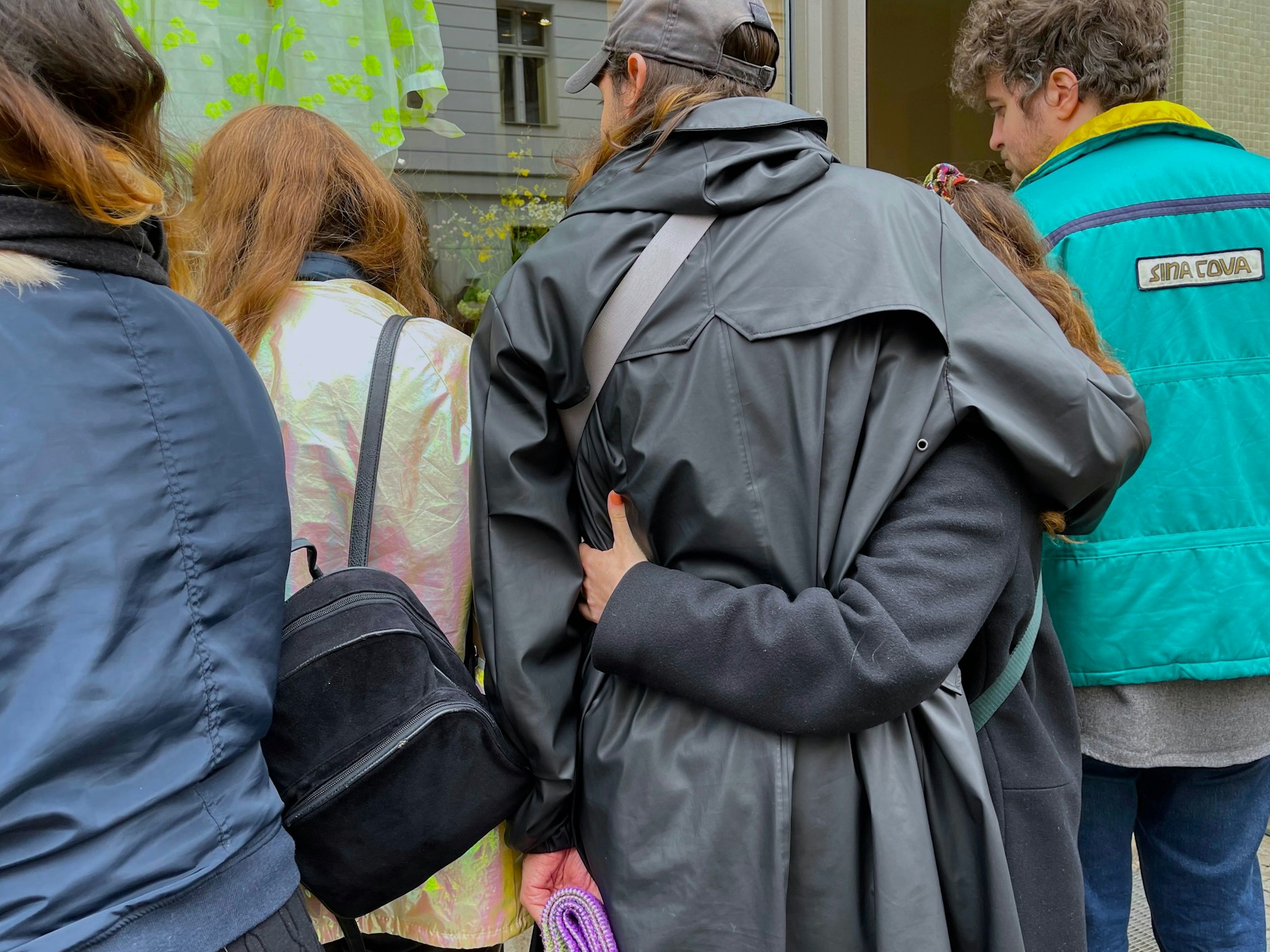 Andrang vor der Boutique der Berliner Schmuck- und Modedesignerin Sabrina Dehoff