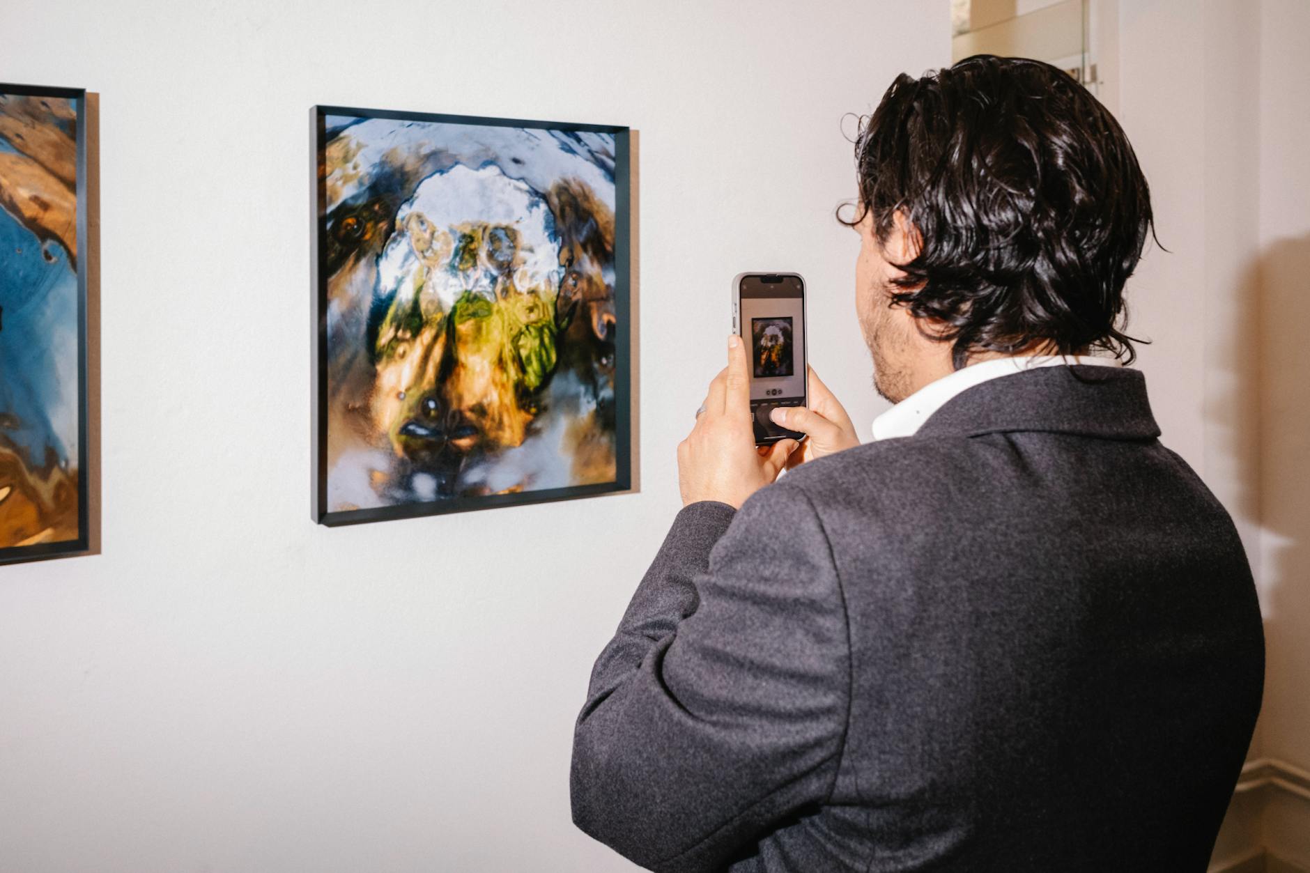 Bilder des Leipziger Künstlers Olaf Nicolai in der Galerie Eigen + Art