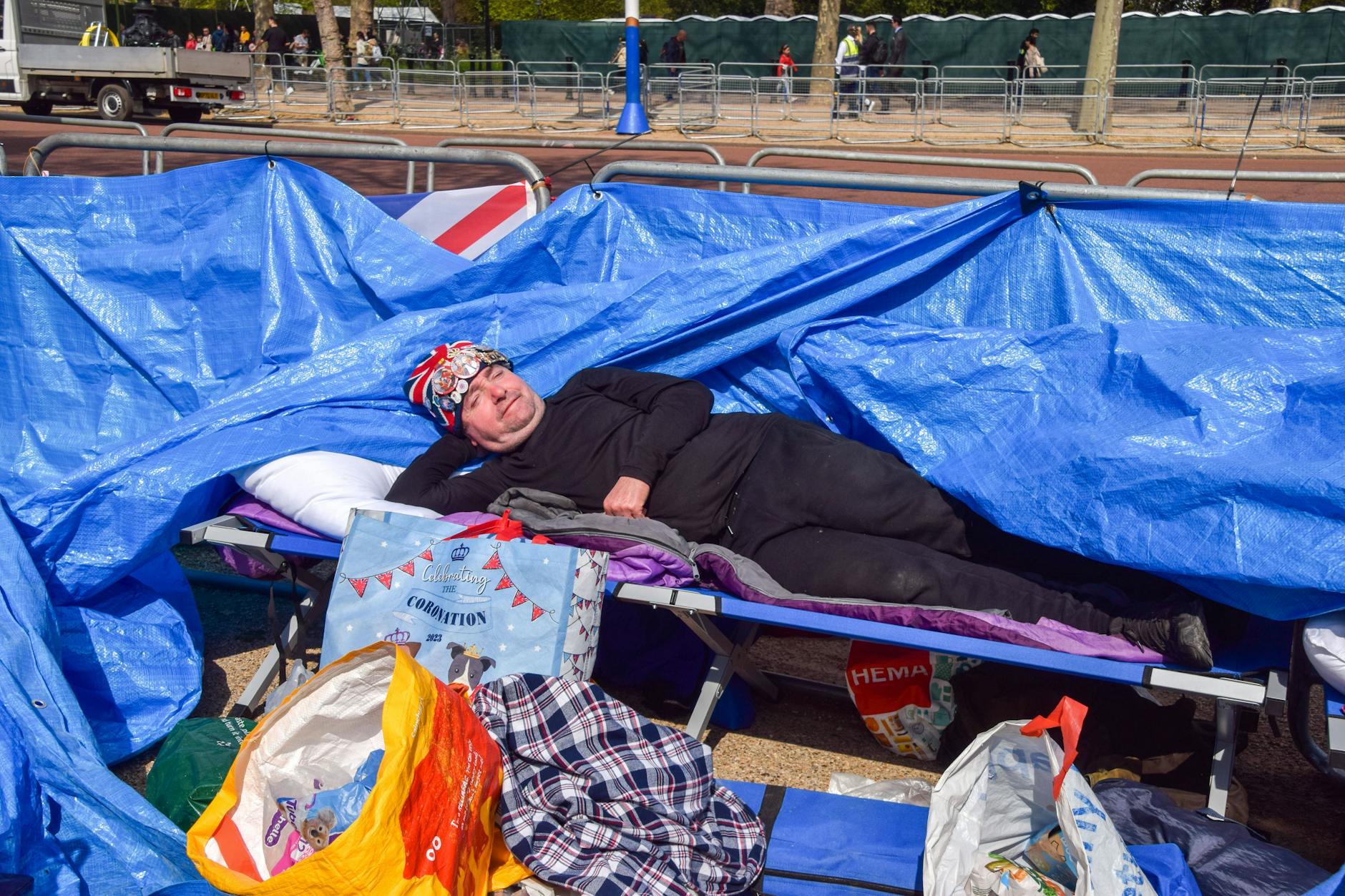 Wer zuerst kommt: Eingefleischte Royalisten kampieren schon eine Woche vorher am Paradeweg in London.