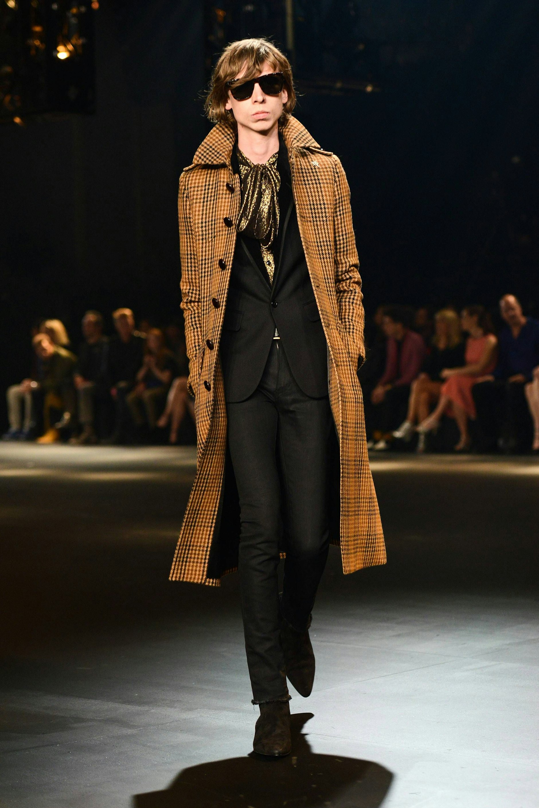 Hedi Slimane, hier ein Entwurf 2016, propagierte auch magere Männer.