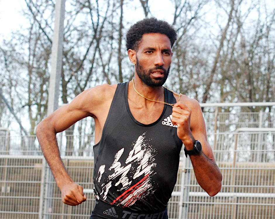 ARCHIV - Marathonläufer Amanal Petros verpasste nur knapp den deutschen Rekord.  