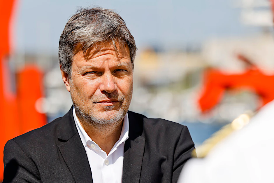 Wirtschaftsminister Robert Habeck bei einem Termin im Norden Deutschlands