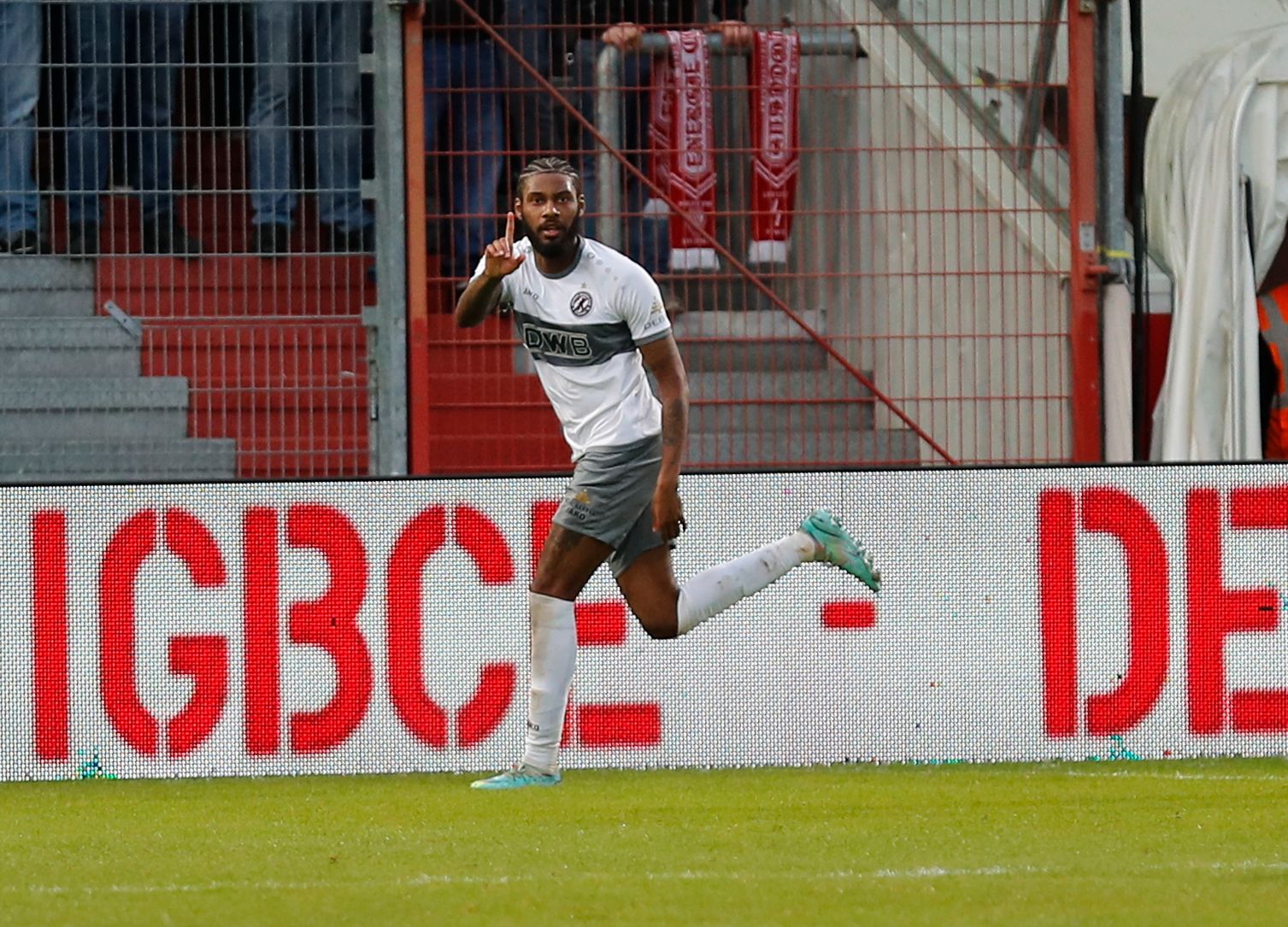 Image - Hacke! Spitze! 1:1 – BFC holt dank Duncan bei Energie Cottbus einen Punkt