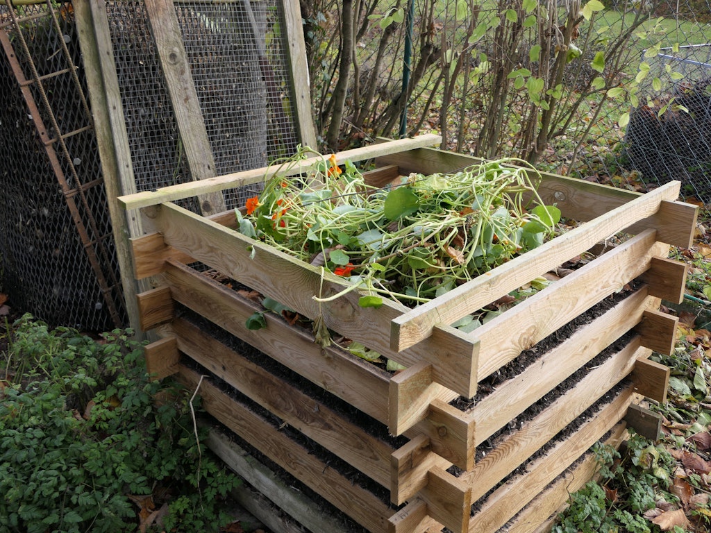 Einfache Anleitung In sechs Schritten zum Kompost im eigenen Garten