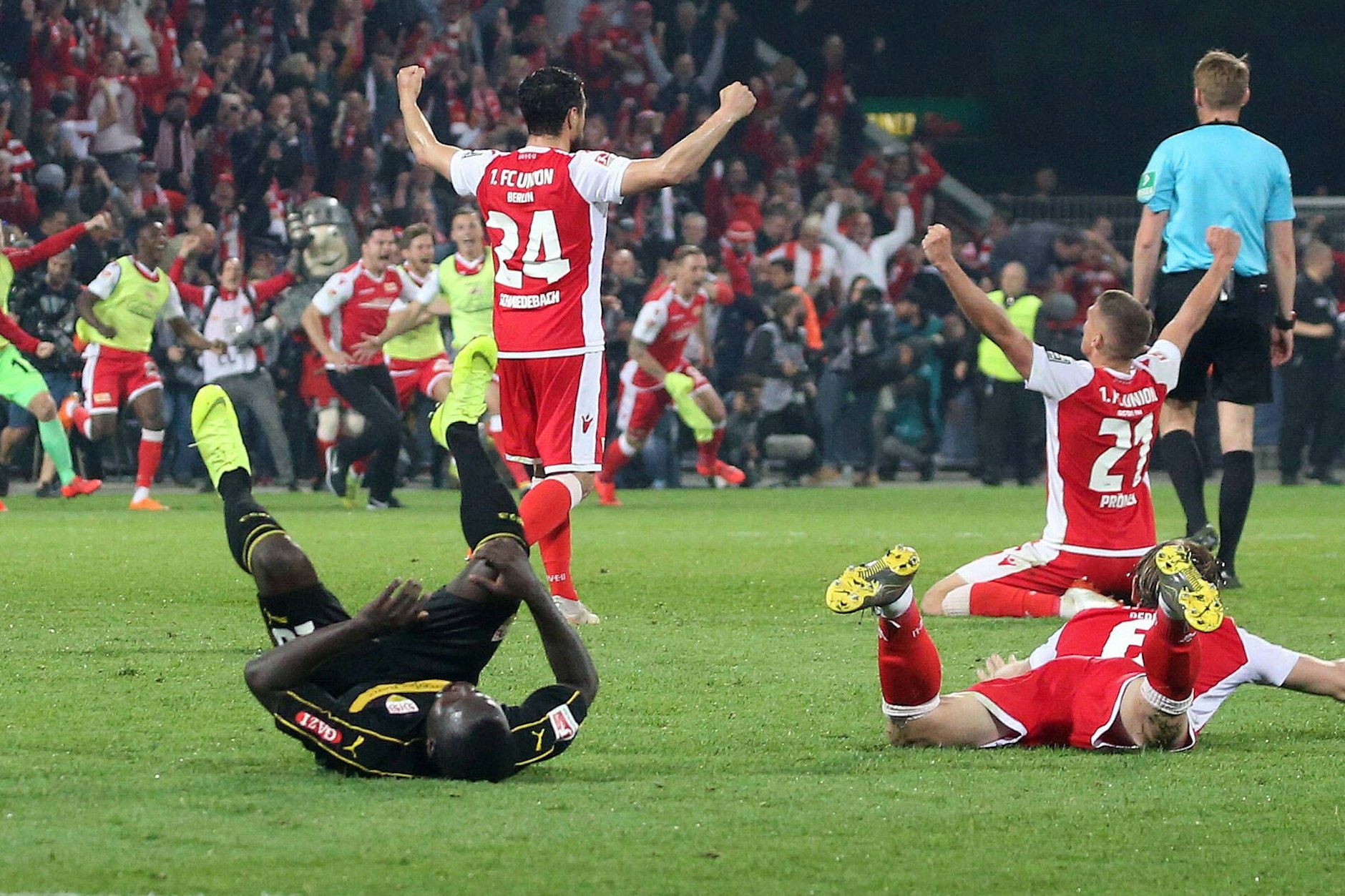 Ein 0:0 lässt am 27. Mai 2019 alle eisernen Dämme brechen: Es bedeutet den Aufstieg in die Bundesliga.