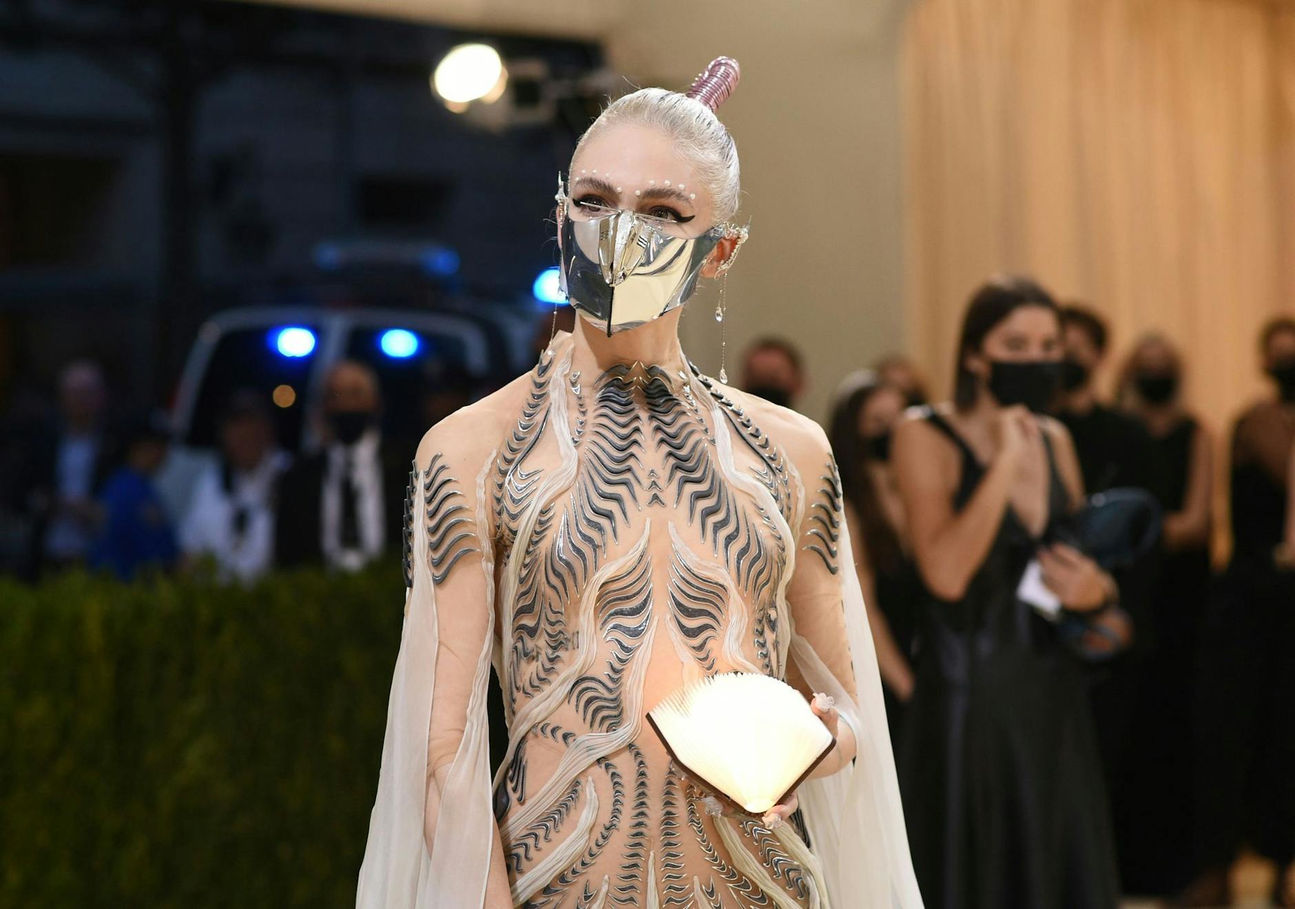 ARCHIV - Grimes heißt eigentlich Claire Elise Boucher. a