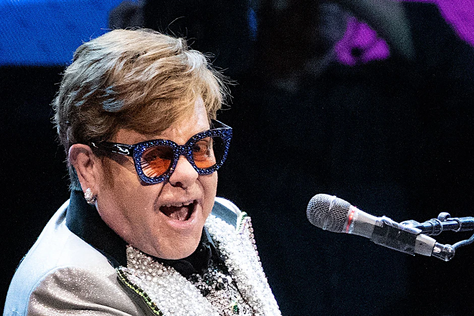 Superstar Elton John im Rahmen seiner Tour 2023 in der Münchener Olympiahalle