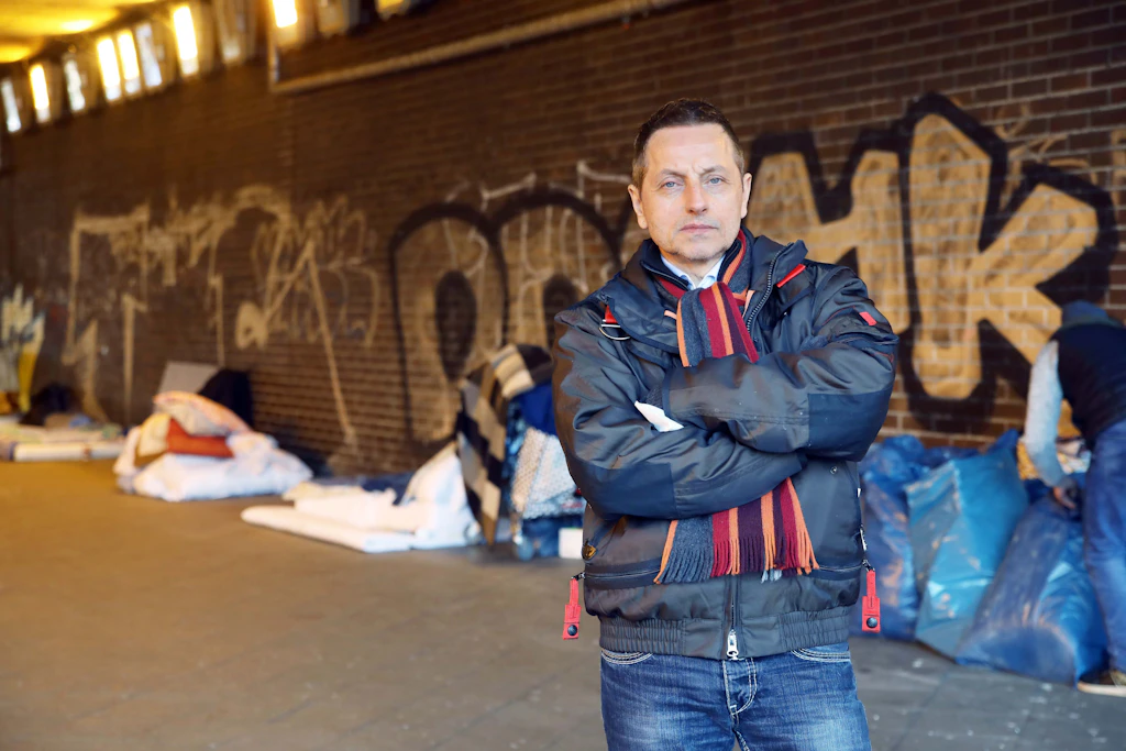 Neukölln: Obdachlose sollen sich nicht an Orten aufhalten, die Familien besuchen
