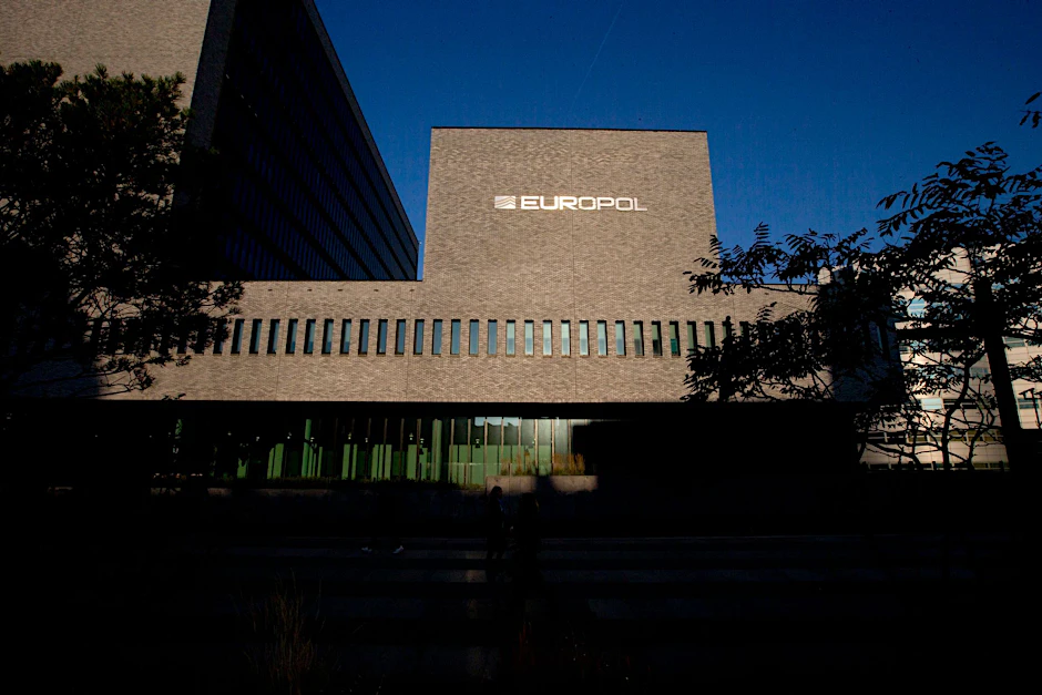 ARCHIV - Das Europol-Hauptquartier in Den Haag. Ermittler haben einen Drogenmarkt im Darknet ausgehoben.  
