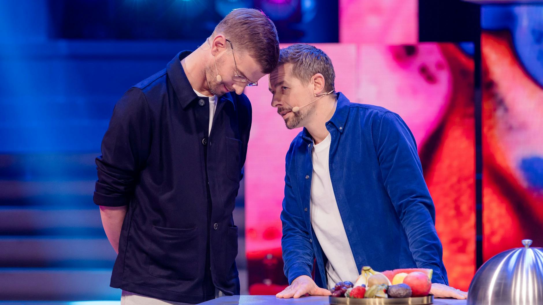 Joko Winterscheidt und Klaas Heufer-Umlauf konnten sich am Dienstag in „Joko und Klaas gegen ProSieben“ wieder gegen ihren Arbeitgeber durchsetzen und 15 Minuten Sendezeit gewinnen.