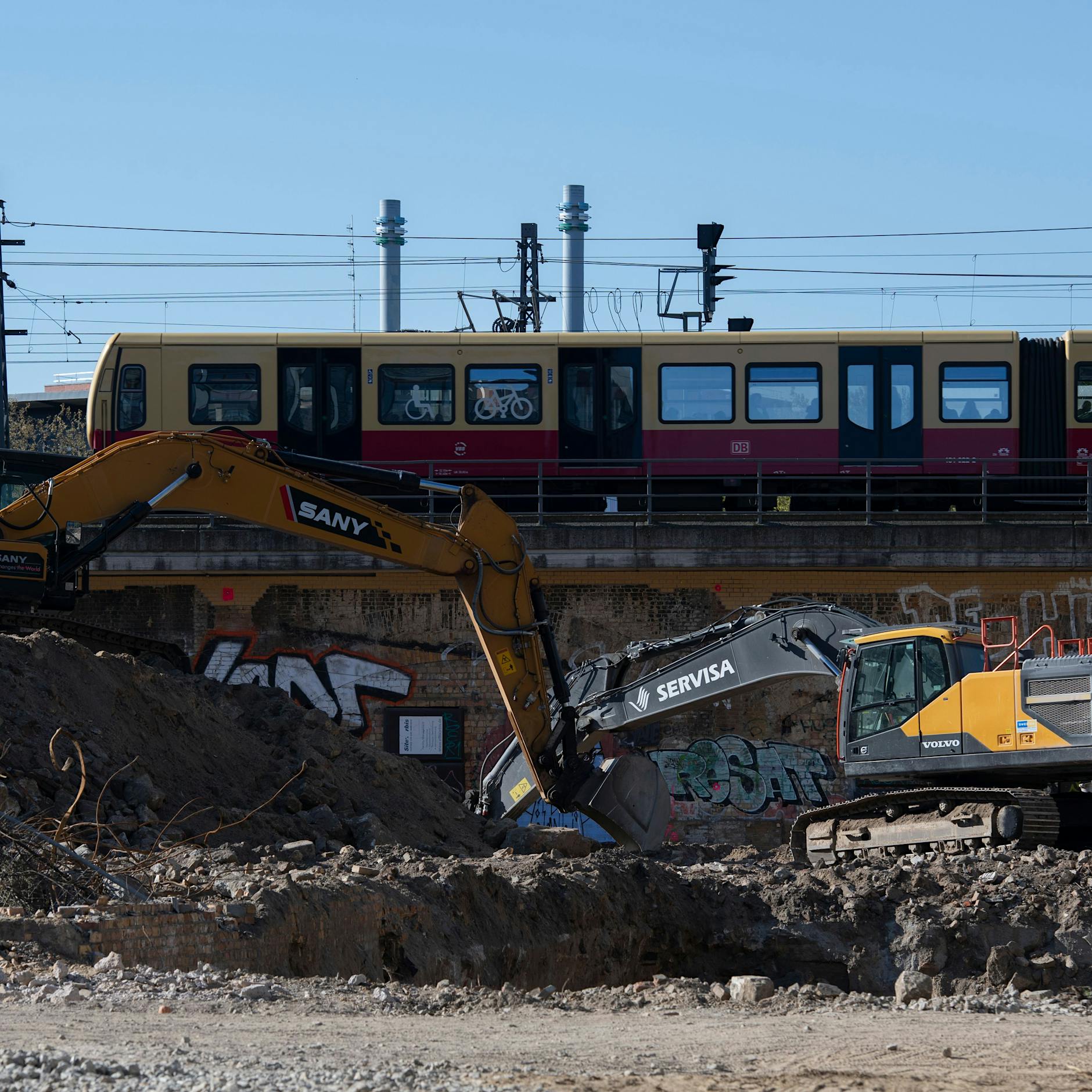 Sperrungen! Weltkriegs-Bombe wird am Donnerstag in Friedrichshain entschärft