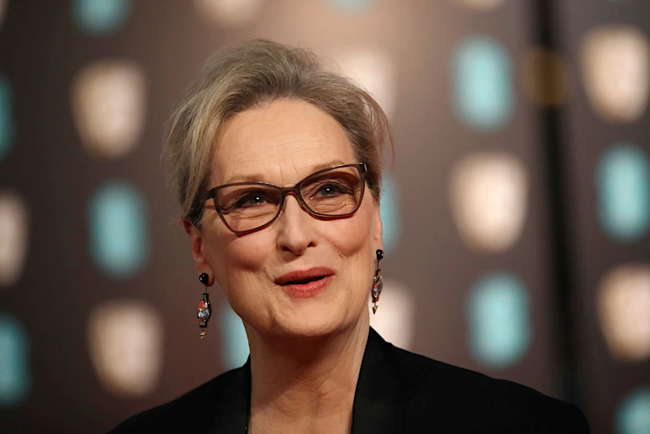 ARCHIV - König Felipe VI. und Kronprinzessin Leonor werden Meryl Streep den Prinzessin-von-Asturien-Preis überreichen.  