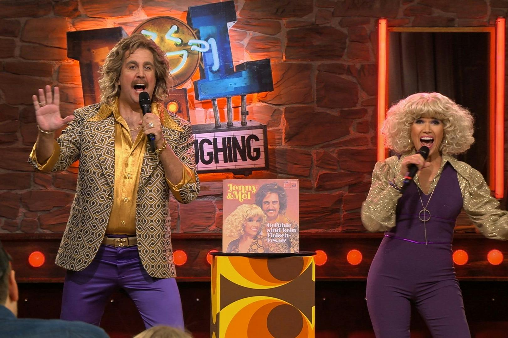 Anke Engelke und Bastian Pastewka bei ihrem Auftritt als Jenny und Mel bei LOL - Last One Laughing.