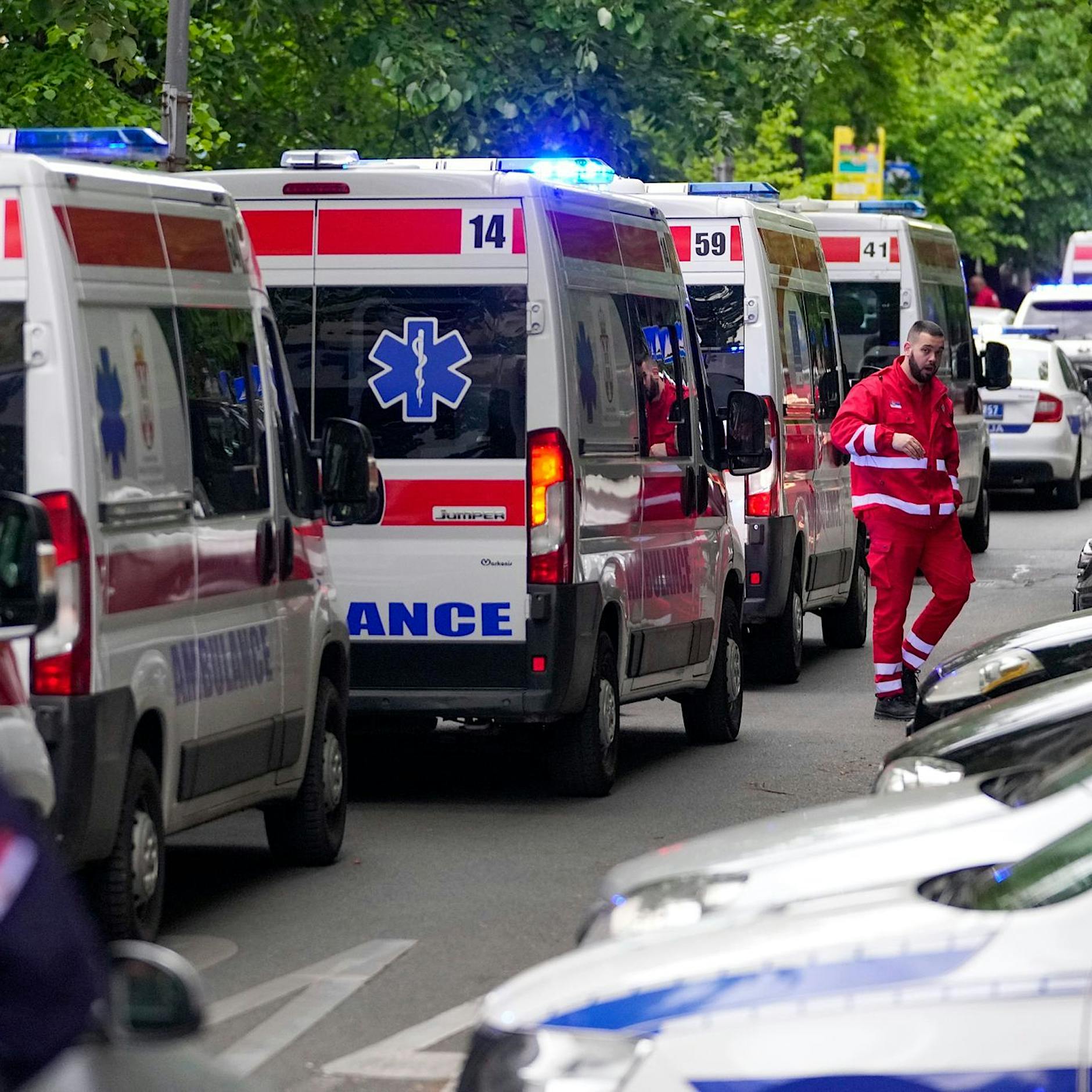 Belgrad: 14-Jähriger verübt offenbar Amoktat an Grundschule – neun Todesopfer