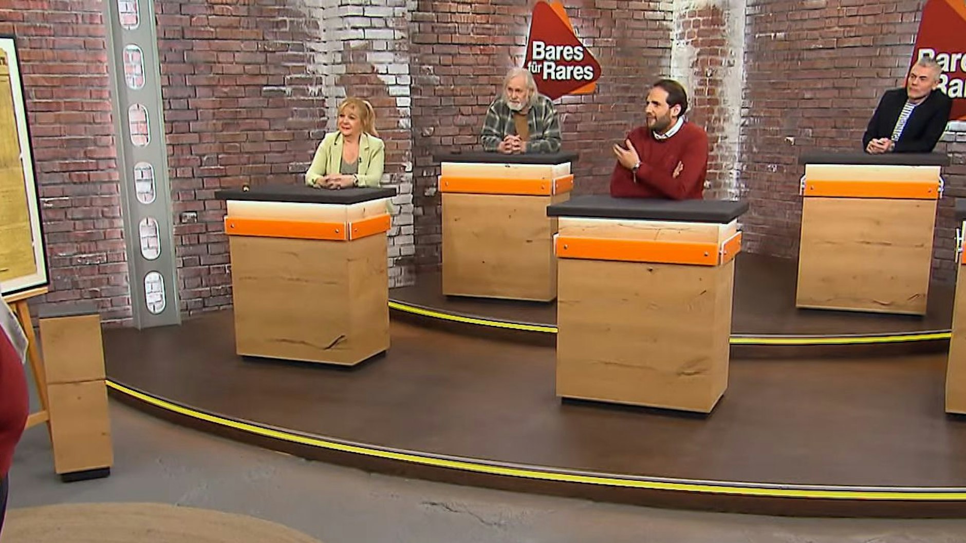 Im „Bares für Rares“-Händlerraum geht dann ziemlich unerwartet sogar ein Bietergefecht ab.