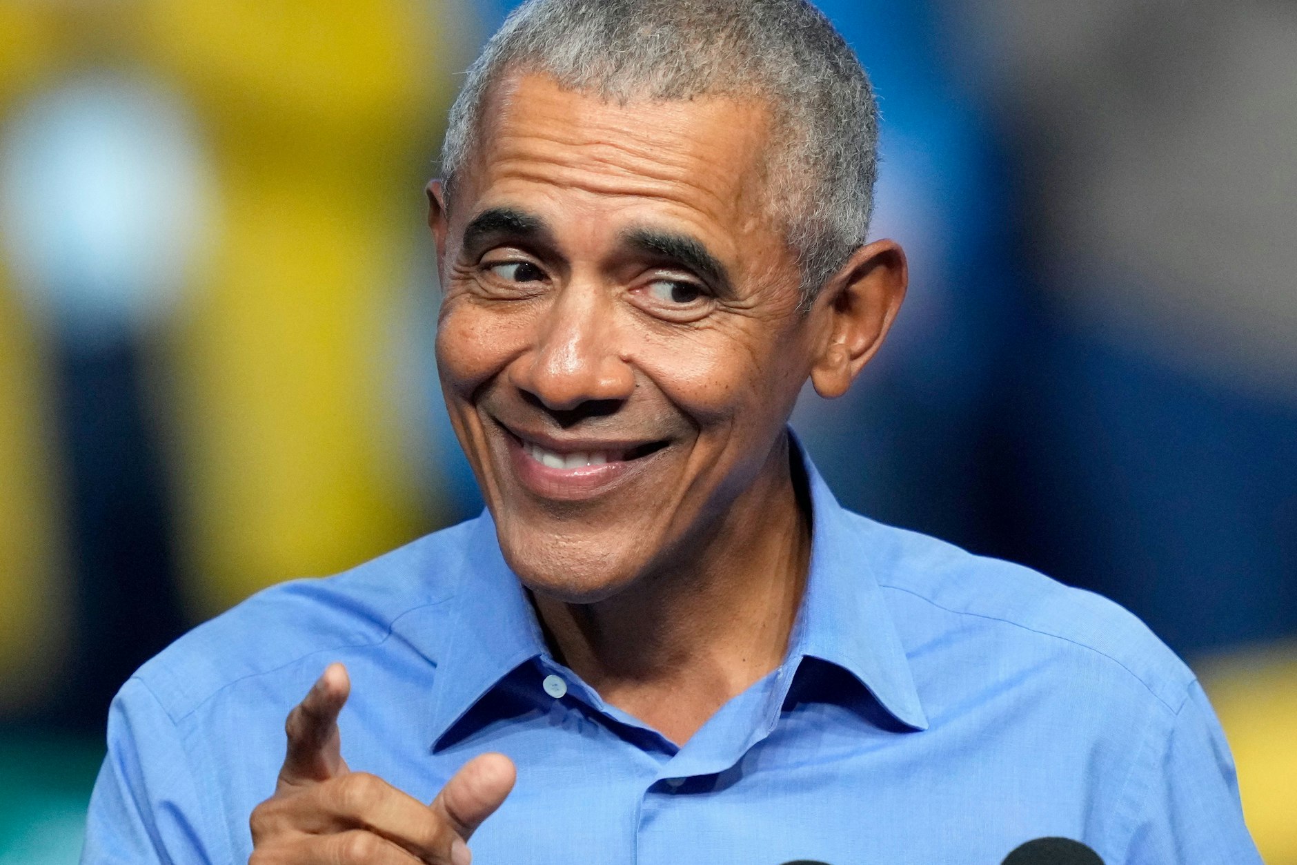 Barack Obama, ehemaliger Präsident der USA, spricht bei einer Wahlkampfveranstaltung in Pennsylvania. Der frühere US-Präsident Barack Obama präsentiert sich am Mittwochabend einem Publikum in Berlin.&nbsp;