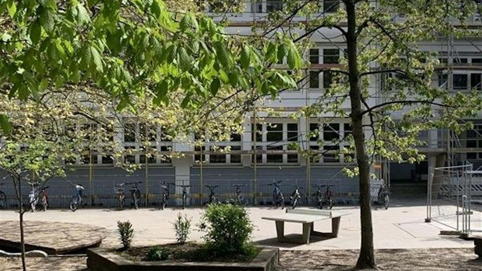 Auf dem Schulhof der Evangelischen Schule in Neukölln spielte sich der Angriff ab. 