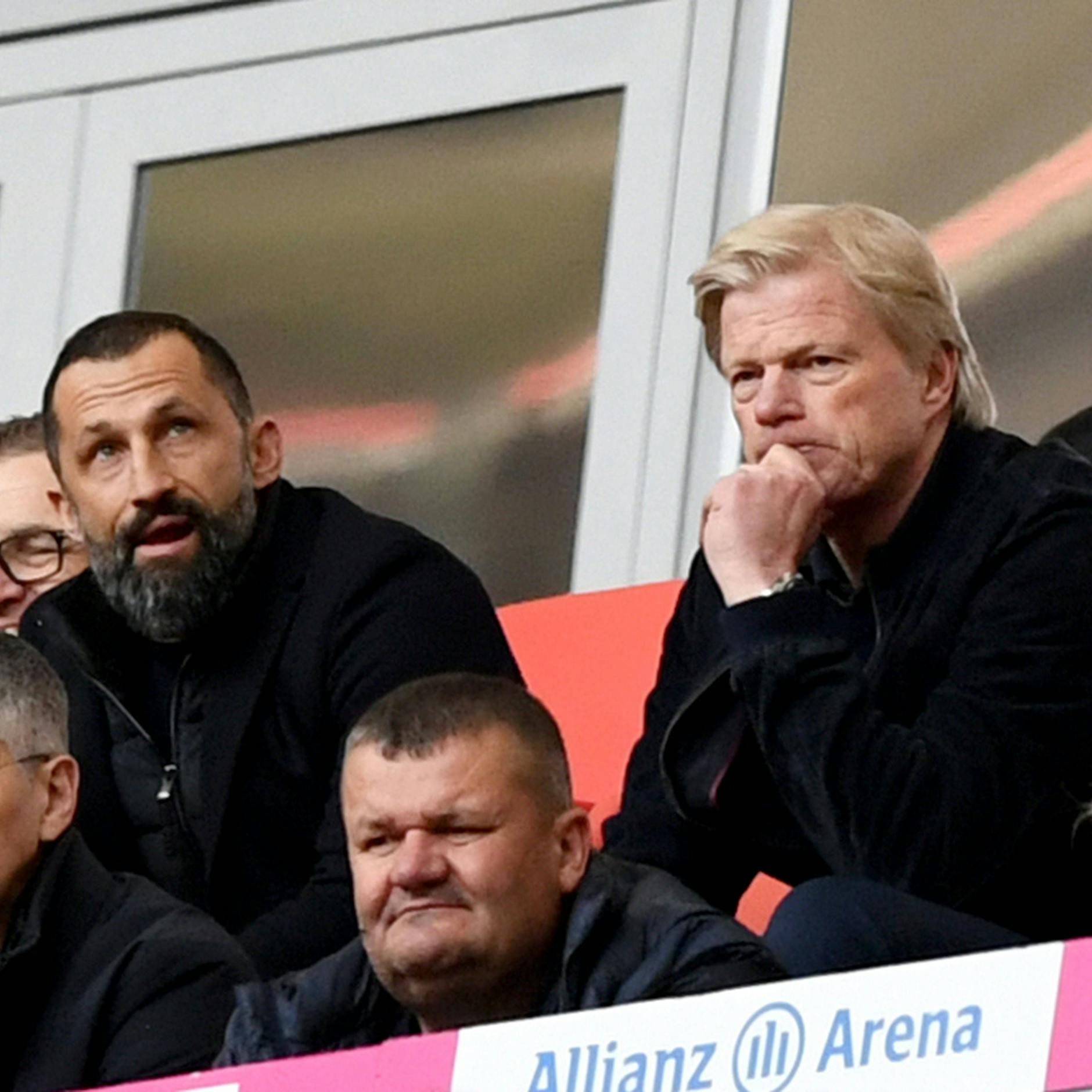 Mega-Beben beim FC Bayern: Kahn oder Salihamidzic? Einer muss gehen!