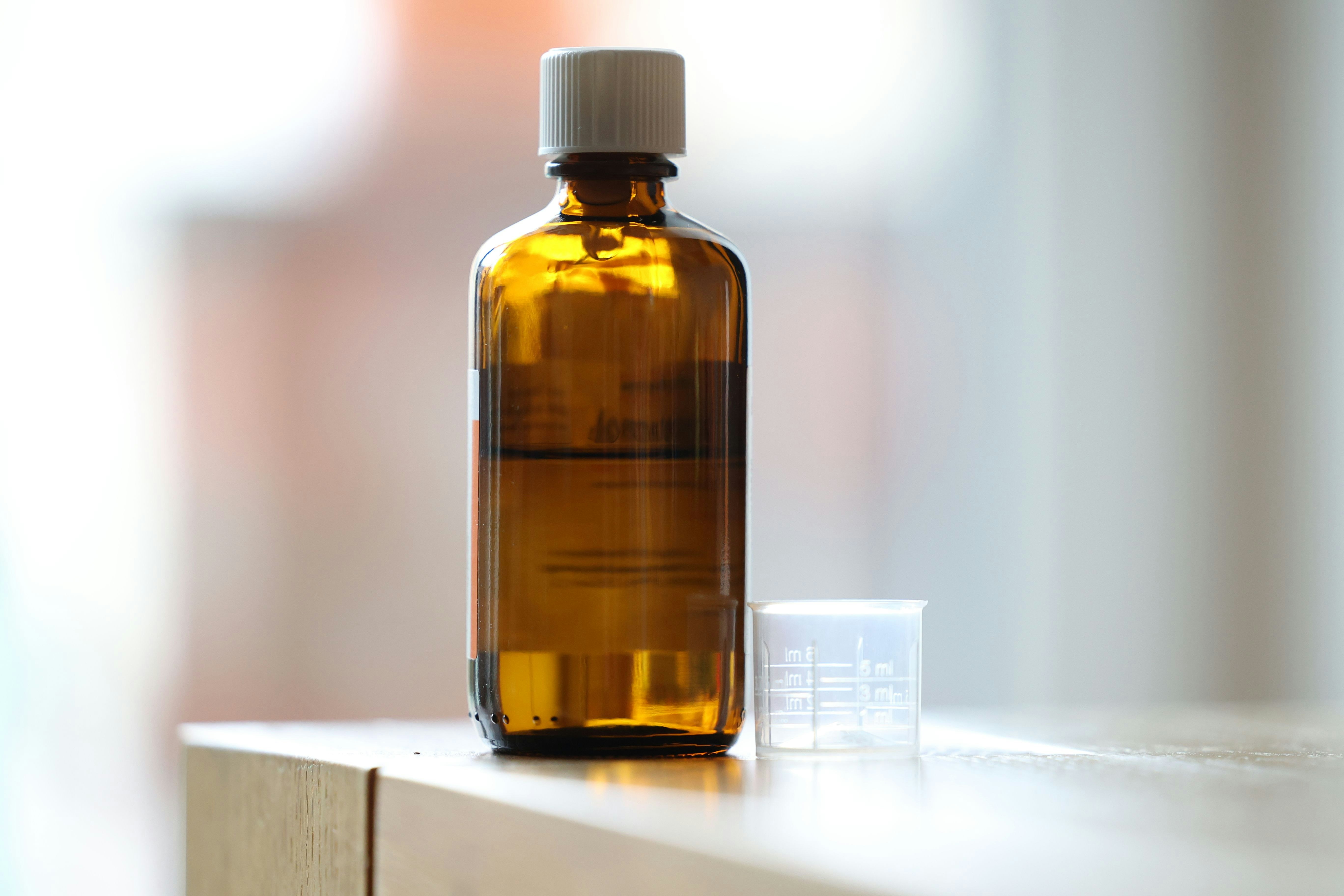 Antibiotika-Saft aus dem Ausland: Das sollten Eltern wissen