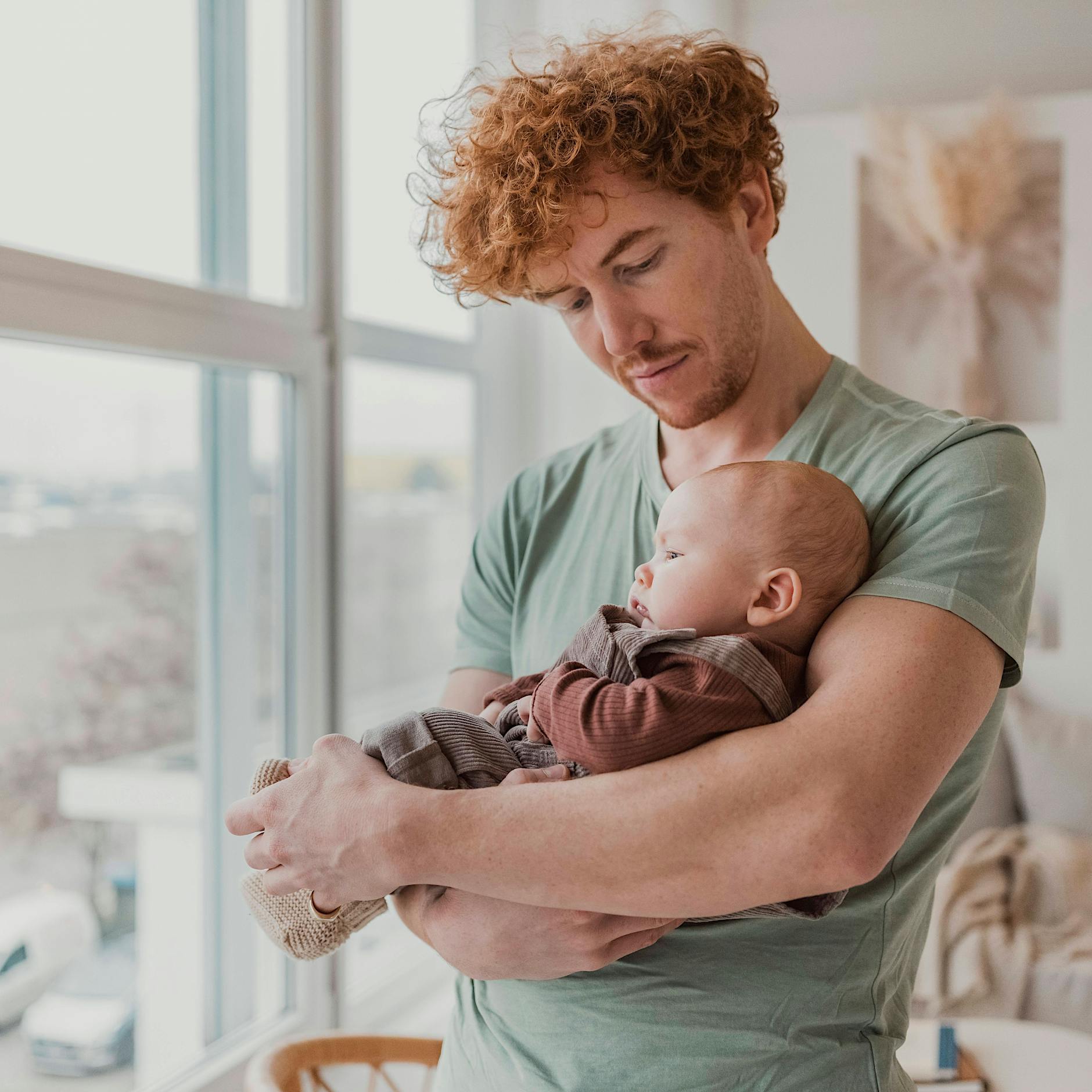 Frage an die Paartherapeutin: Soll ich als Vater eine berufliche Auszeit nehmen?