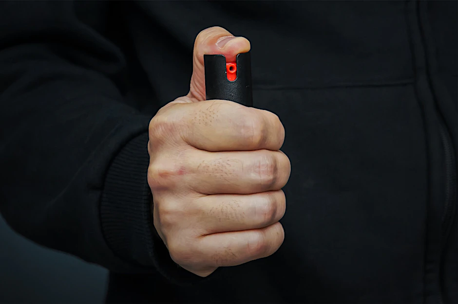 In Friedrichsfelde sind eine Mutter und ihr Kind mit Pfefferspray angegriffen worden