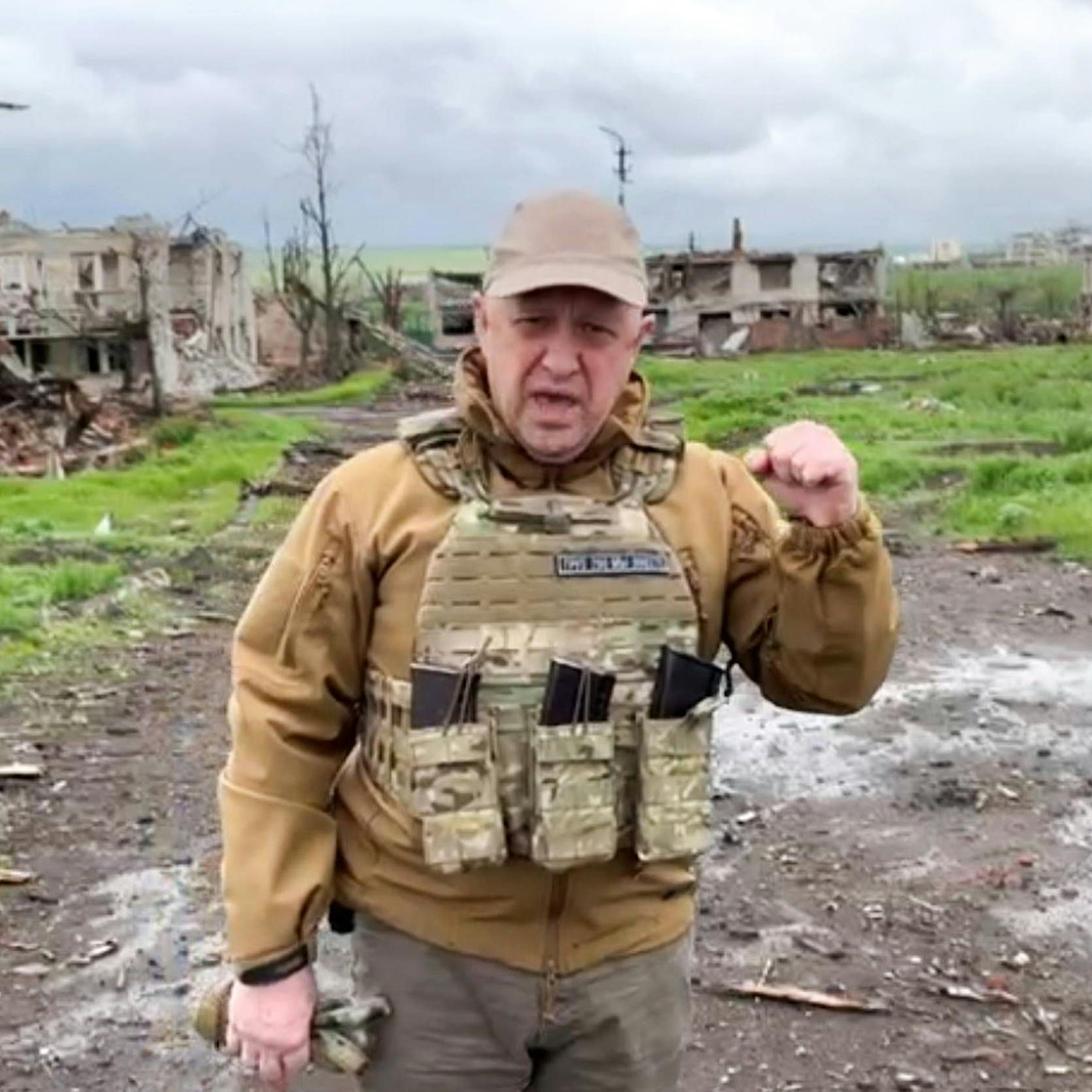 „Das Blut ist noch frisch“: Wagner-Chef will Kämpfer am 10. Mai aus Bachmut abziehen