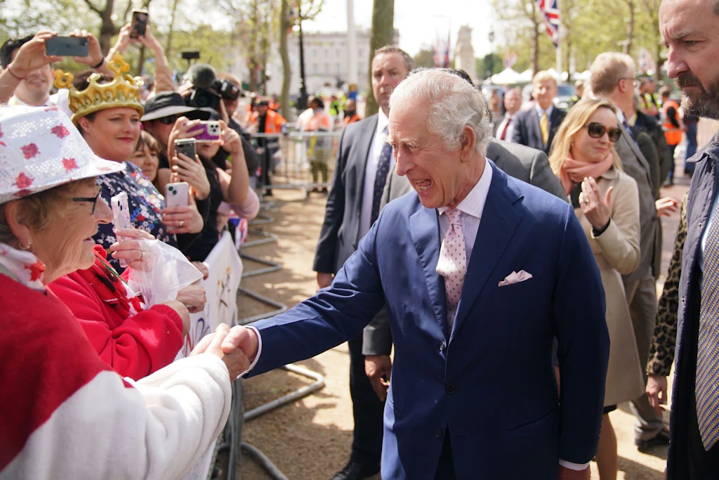 Ein Königreich und eine ungewisse Zukunft - Charles III. wird gekrönt