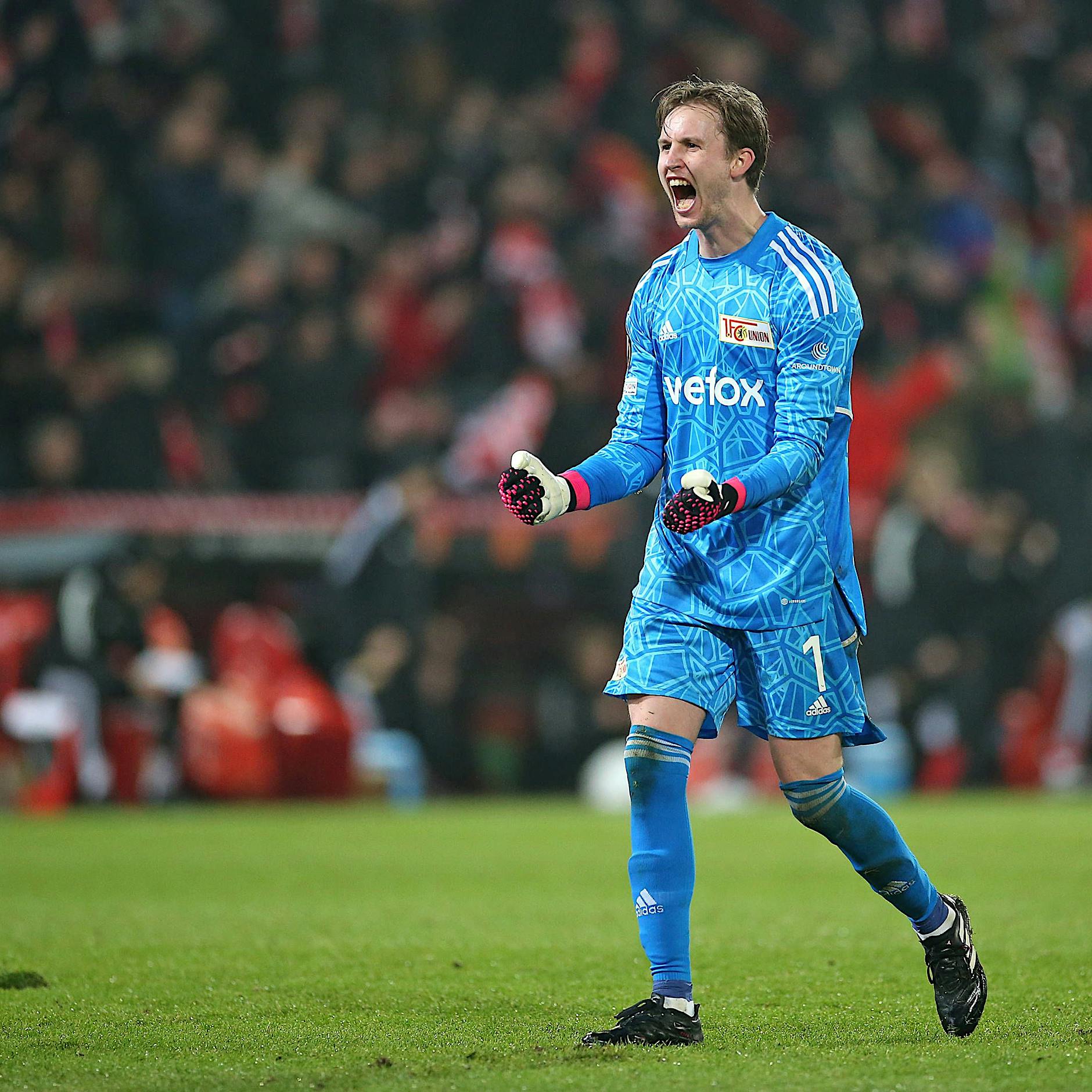 Zwischen Königsklasse und Prinzenrolle: Gut, dass ein Fußballgott im Tor steht