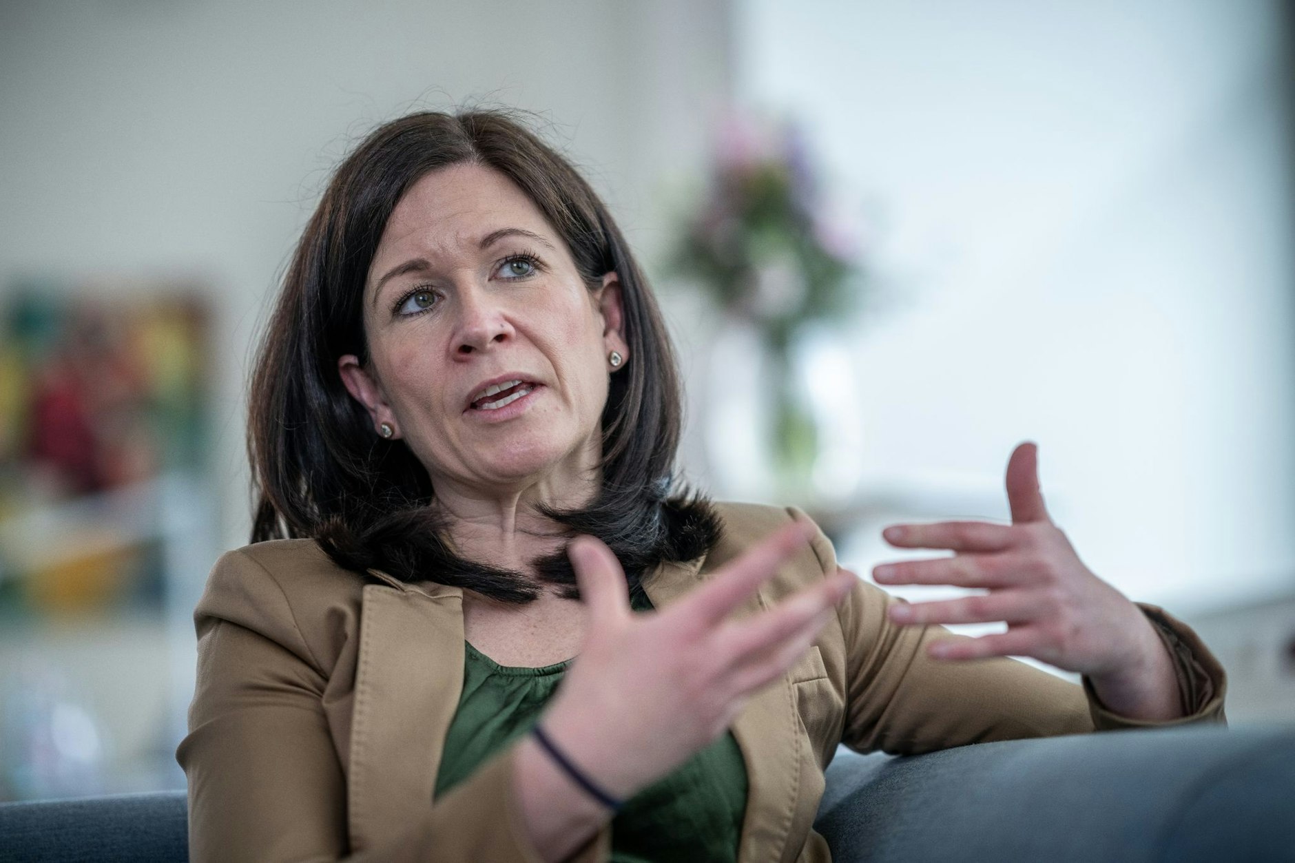 ARCHIV - Katharina Günther-Wünsch (CDU), Berliner Senatorin für Bildung, Jugend und Familie, spricht.  