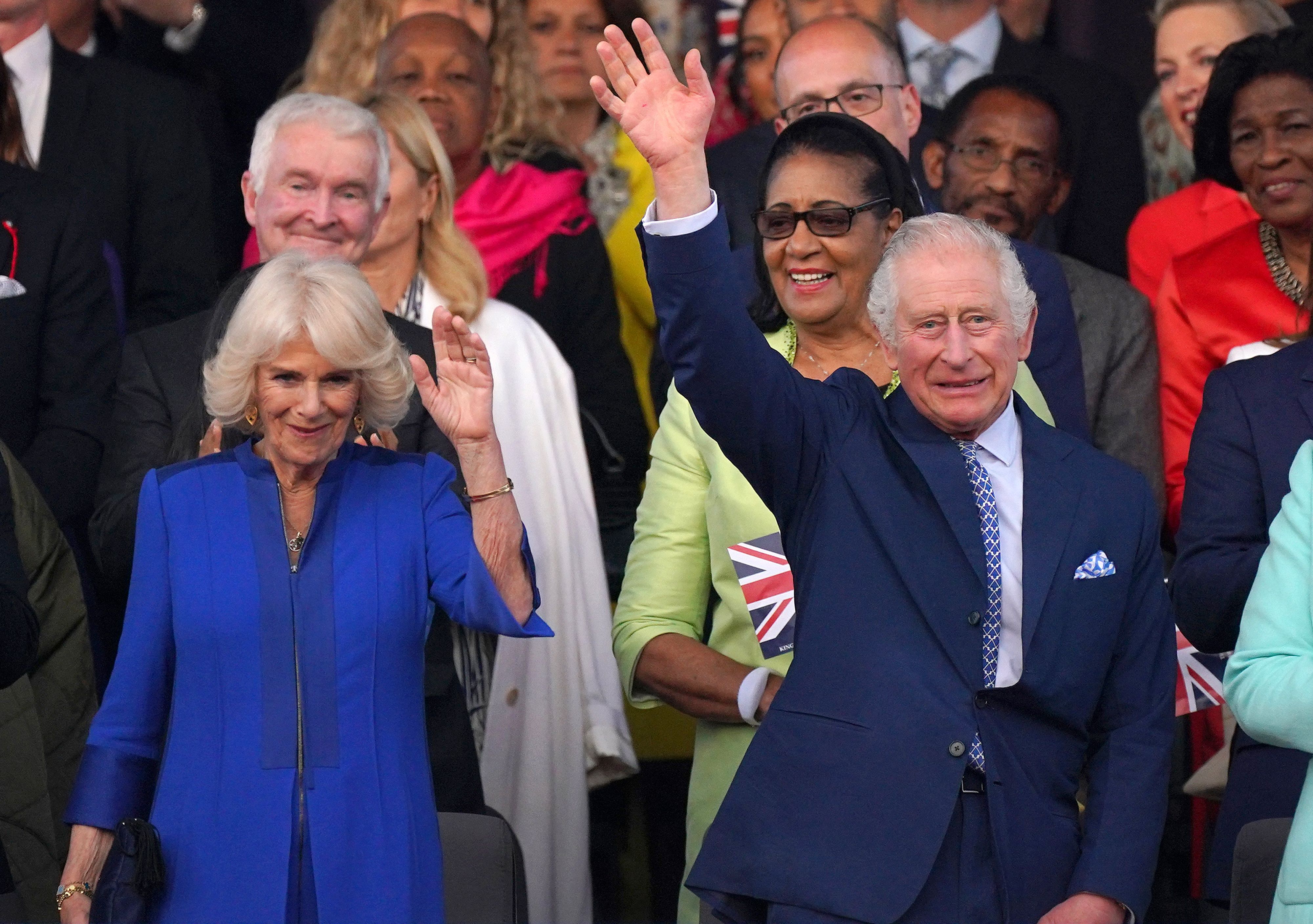 Image - Mit Take That und Lionel Richie: Charles und Camilla lassen es rocken