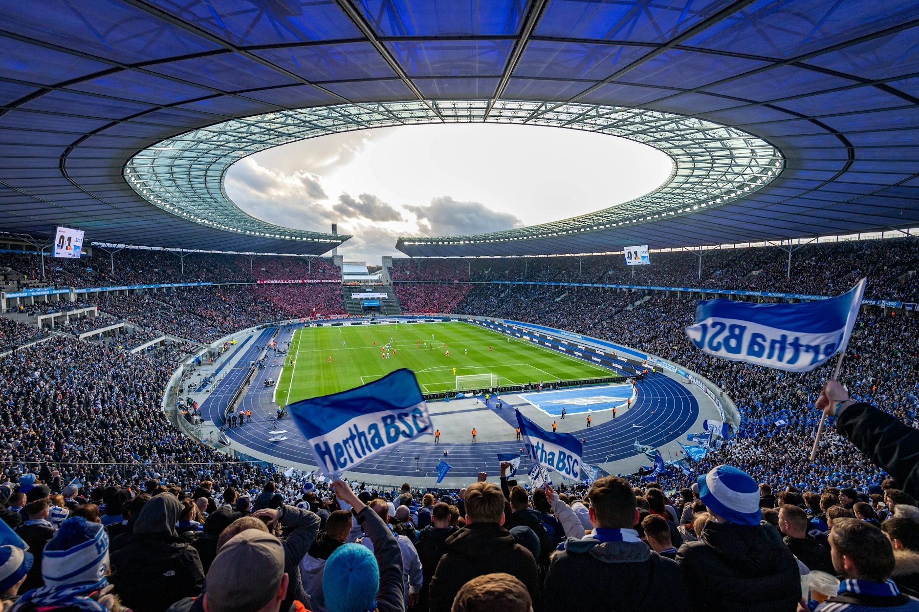 Das Olympiastadion ist eine Riesenschüssel, für Hertha BSC aber auch eine Riesenchance.