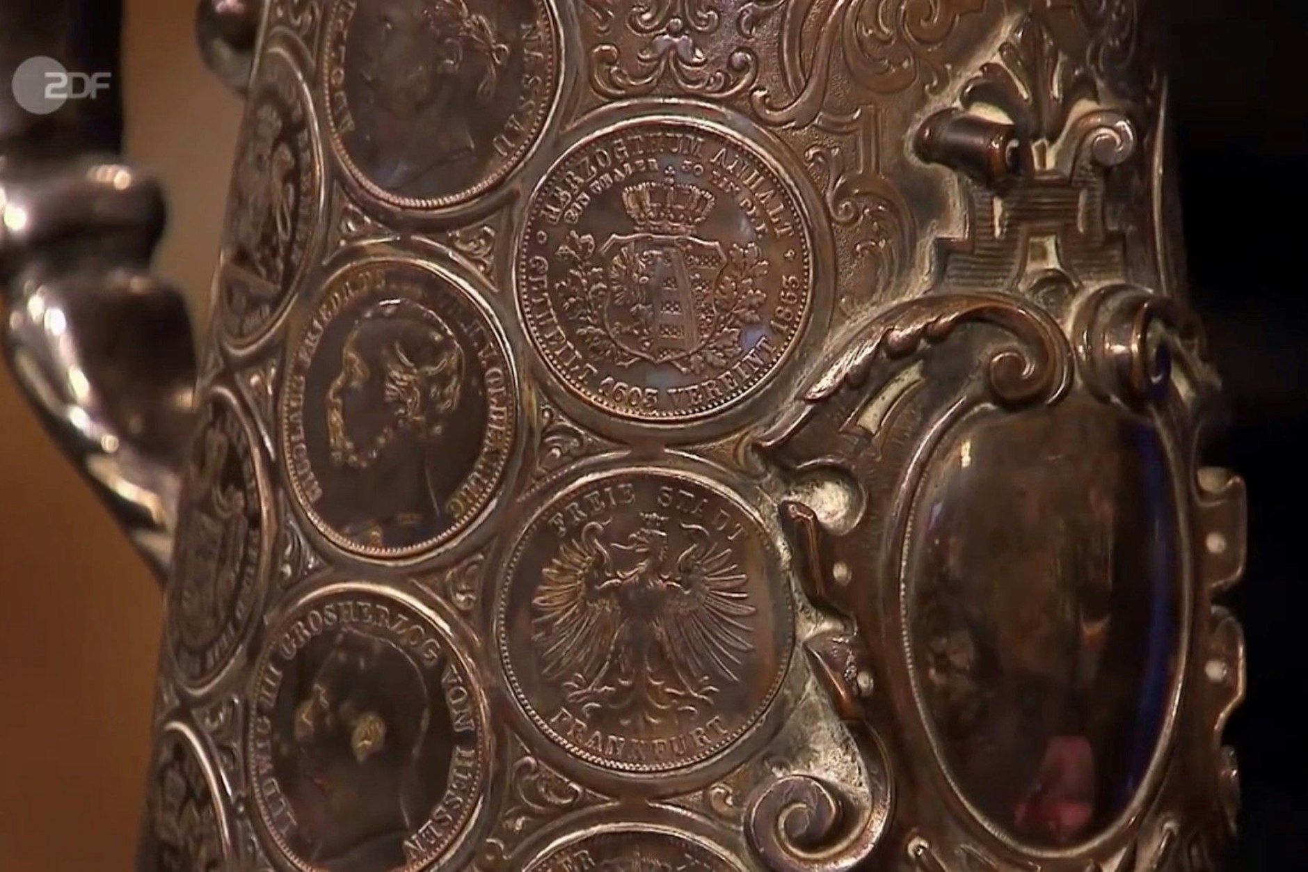 Dieser prunkvolle Münzhumpen soll bei „Bares für Rares“ verkauft werden.