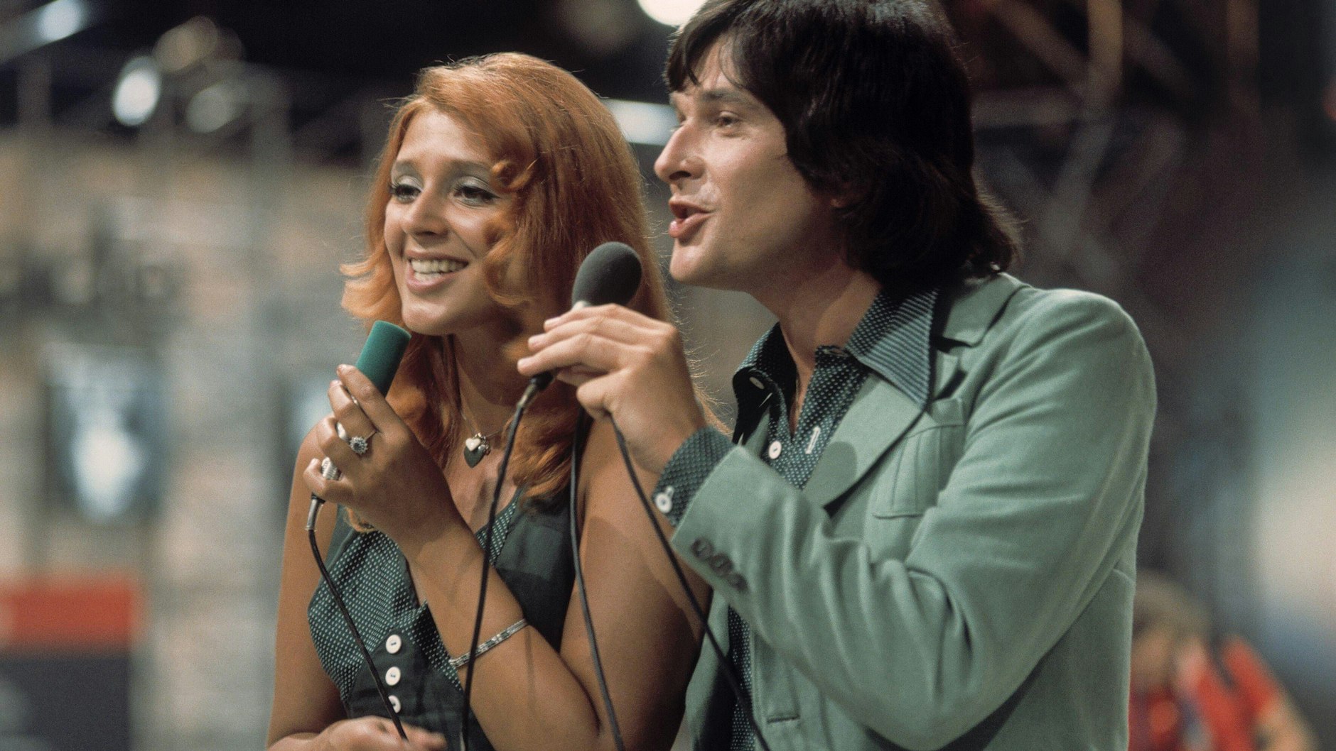 Mit ihrem Mann Norbert trat Cindy Berger als Cindy &amp; Bert immer wieder in Berlin auf - hier in der ZDF-Hitparade. (1975).