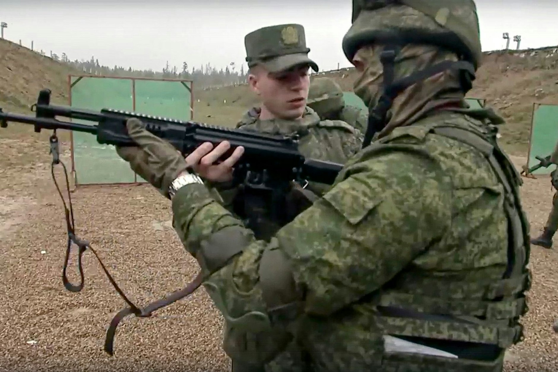 Russische Rekruten beim militärischen Training (Symbolbild)
