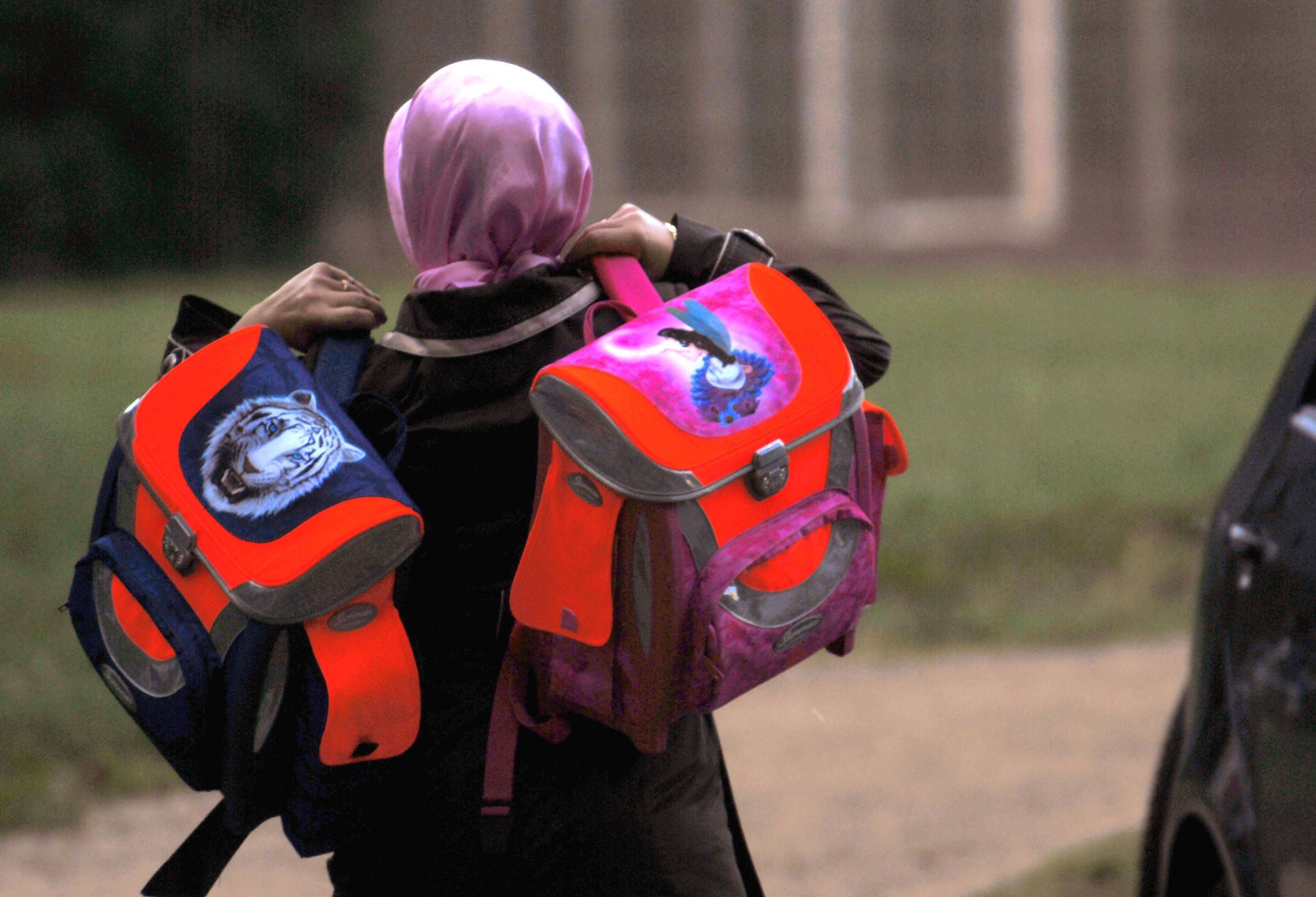 Image - Unfassbar: Rassismus-Attacke auf Kopftuch-Schülerinnen!