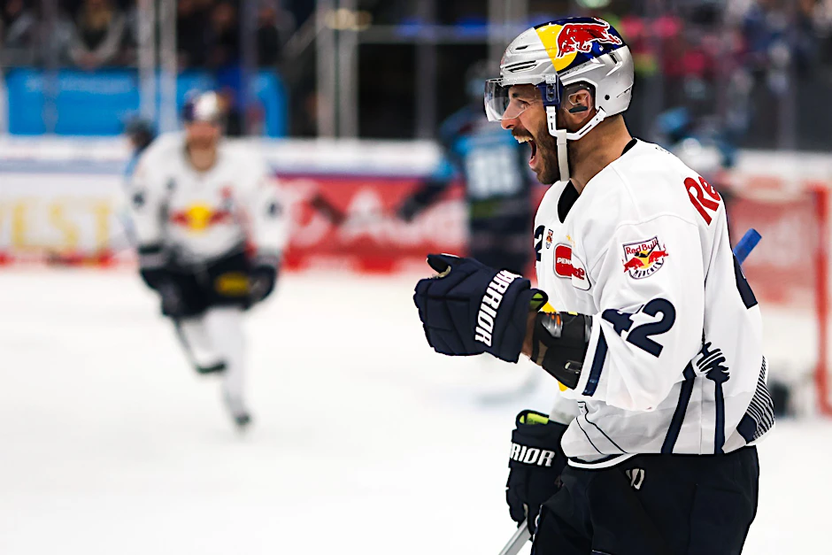 ARCHIV - Wird dem DEB-Team bei der WM fehlen: Yasin Ehliz.  