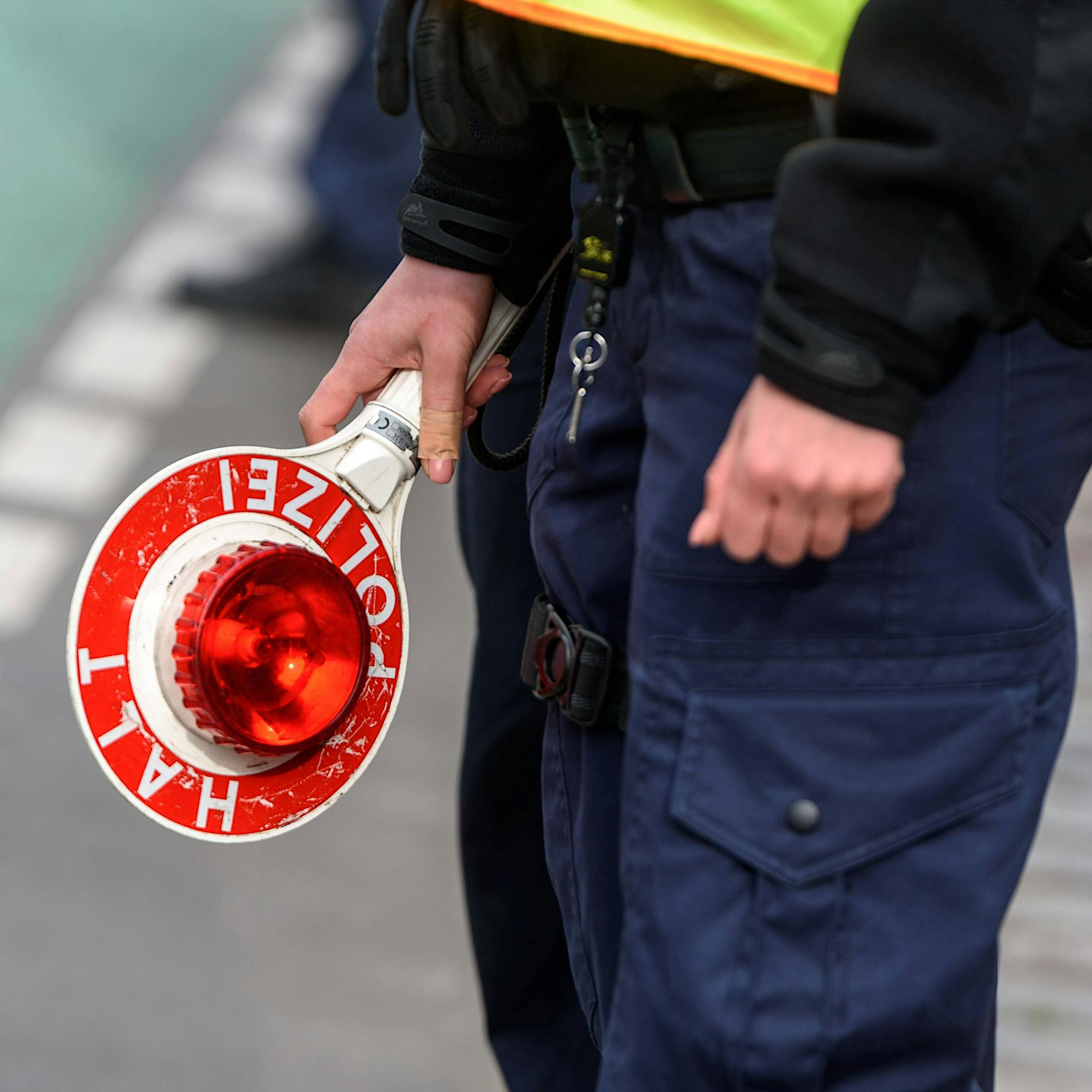 Bilanz der Berliner Polizei im April: Viele Verstöße beim Parken