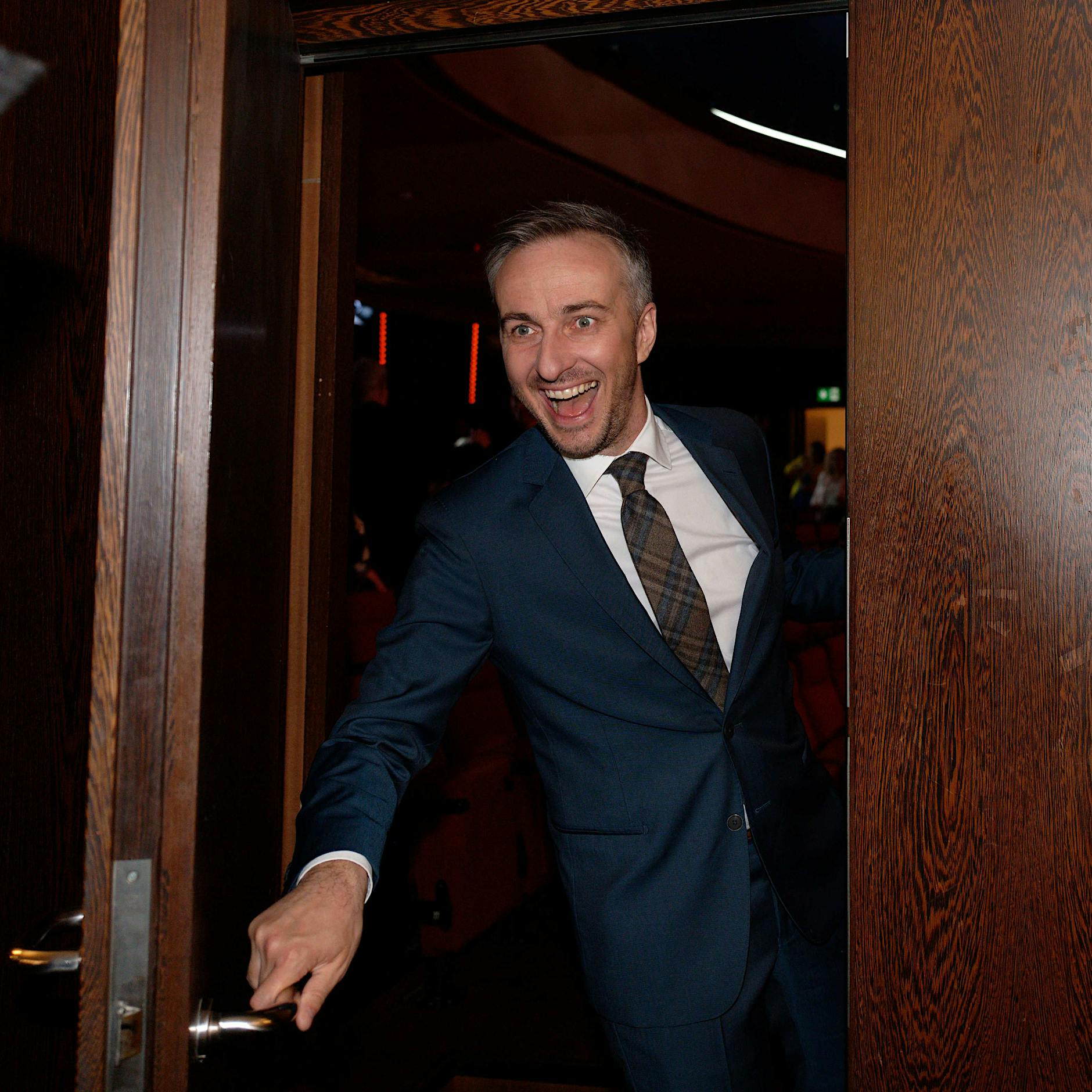 Jan Böhmermann lästert in Schmäh-Song über ESC-Deutschland: „Allemagne Zero Points“