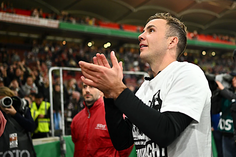 Frankfurts Mario Götze kann sich nicht nur über den Finaleinzug freuen.  