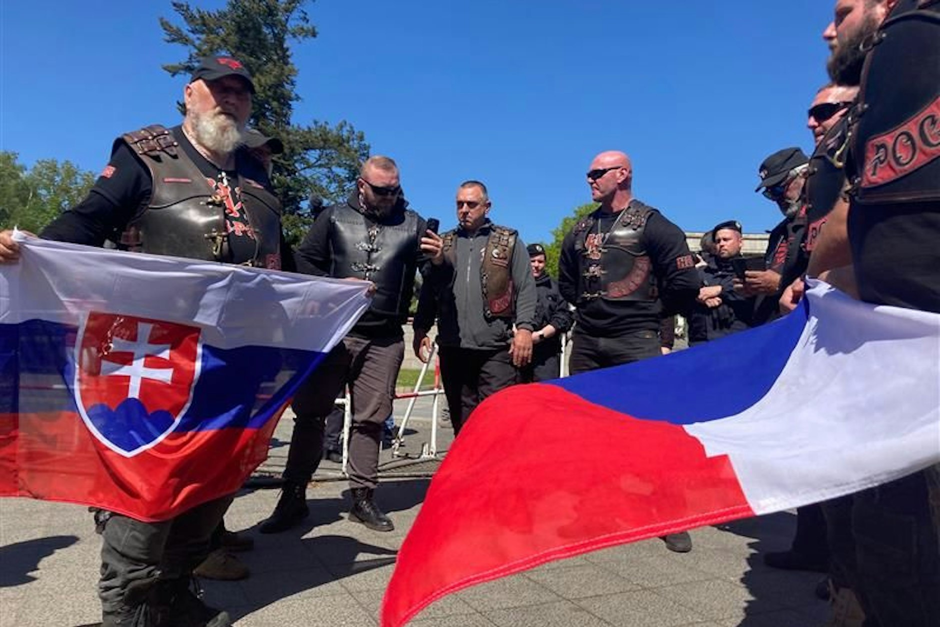 Sympathisanten der Nachtwölfe aus Tschechien in Berlin