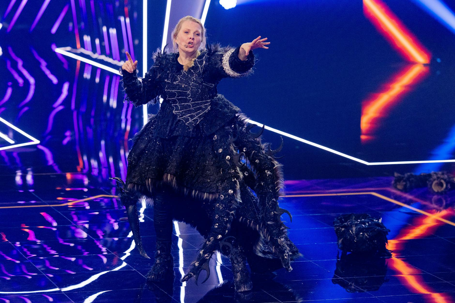 Sängerin Patricia Kelly steckte im Kostüm der Spinne Diamantula bei „The Masked Singer“.