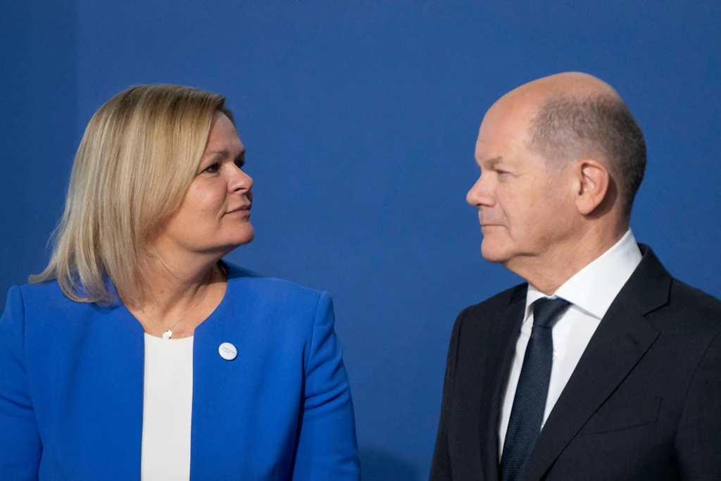 Jusos greifen Scholz und Faeser offen an: Flüchtlingskurs ist der SPD „unwürdig“