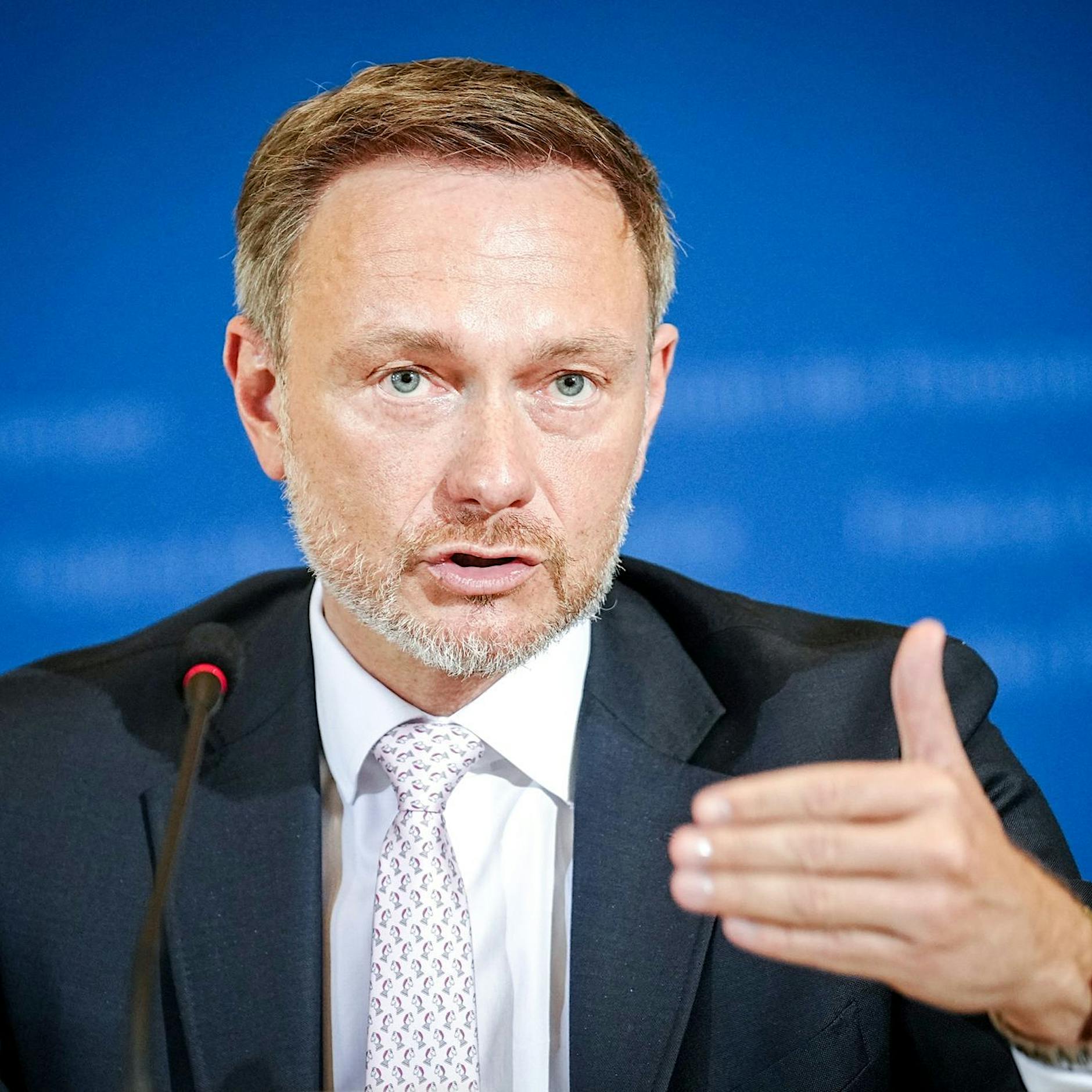 Lindner fordert andere Flüchtlingspolitik - notfalls mit Zäunen an EU-Grenzen