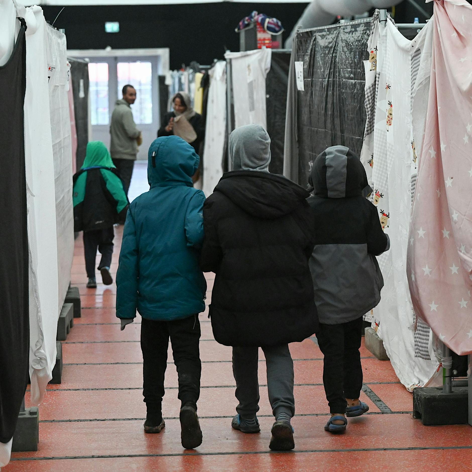 Bund zahlt 28 Milliarden Euro für Flucht und Migration – reicht das aus?