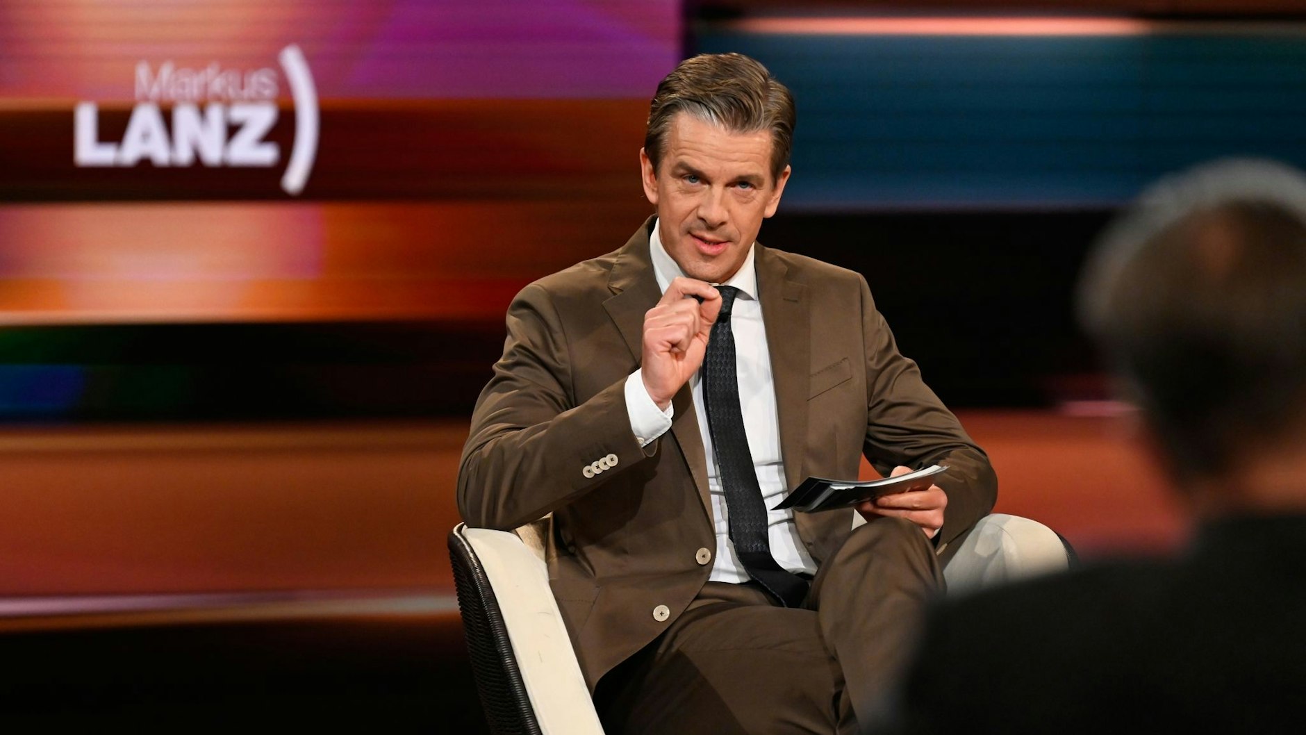 Auch bei Markus Lanz (Archivfoto) geht es heute um den Flüchtlingsgipfel im Kanzleramt. Bei ihm beklagt der Bensheimer Kommunalbeamte&nbsp;Matthias Schimpf, der eine Zeltstadt für geflüchtete Menschen managt: „Wir sind am Ende unserer Leistungsfähigkeit“.&nbsp;