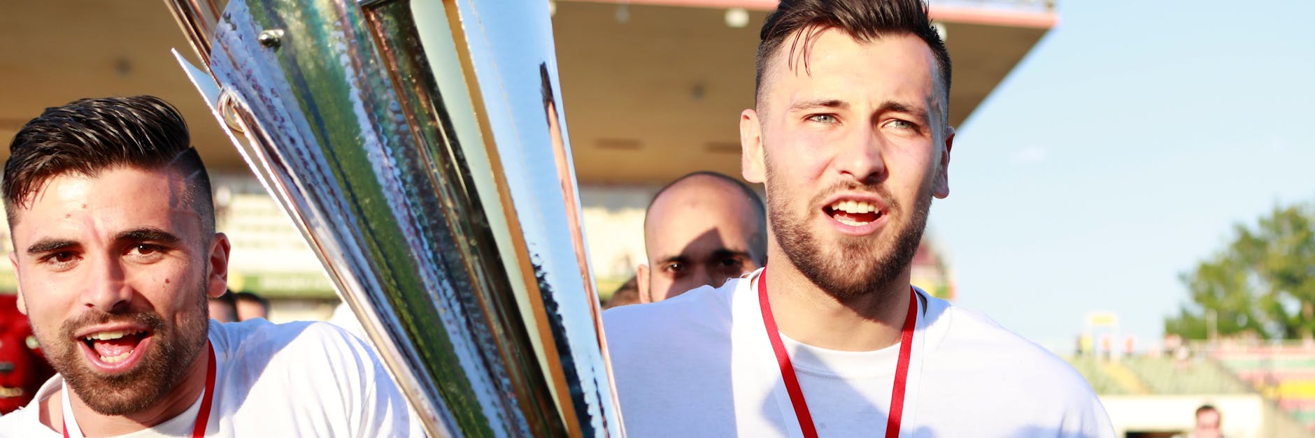 Künftig wieder vereint: David Haider (l.) freut sich auf die Rückkehr von Rufat Dadashov zum BFC Dynamo.