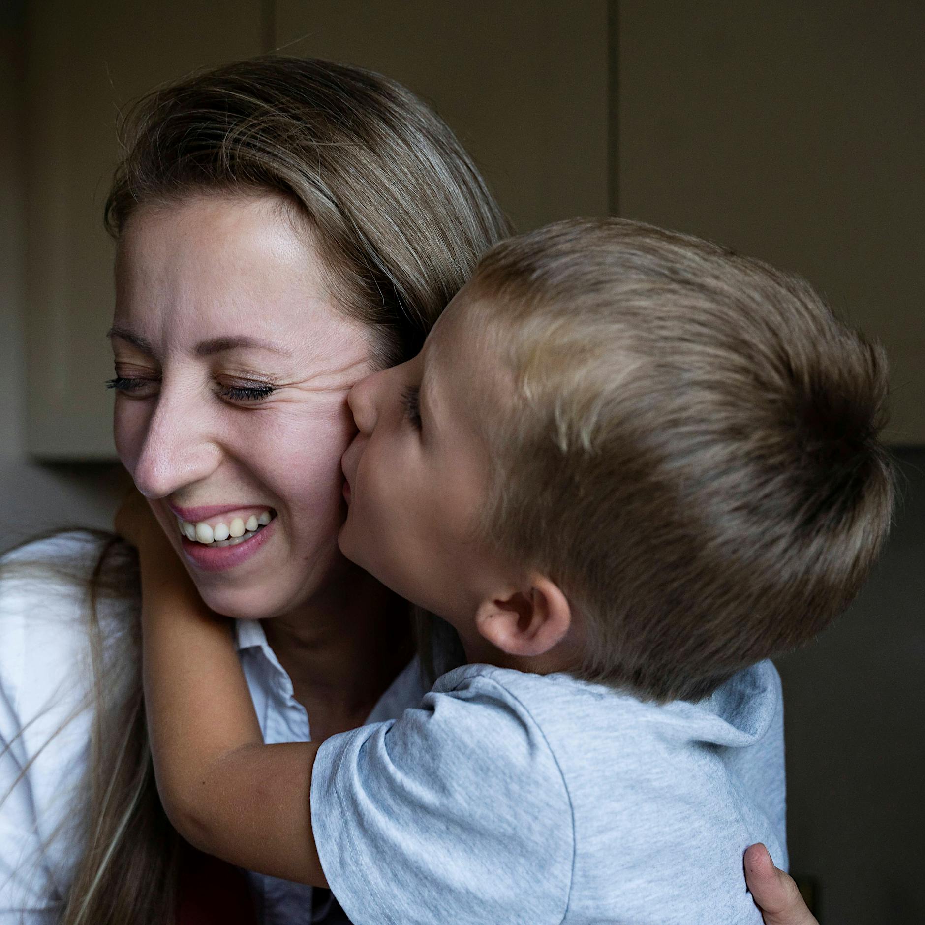 Fertigessen, Medienzeit, Chaos: Warum es okay ist, keine perfekte Mama zu sein