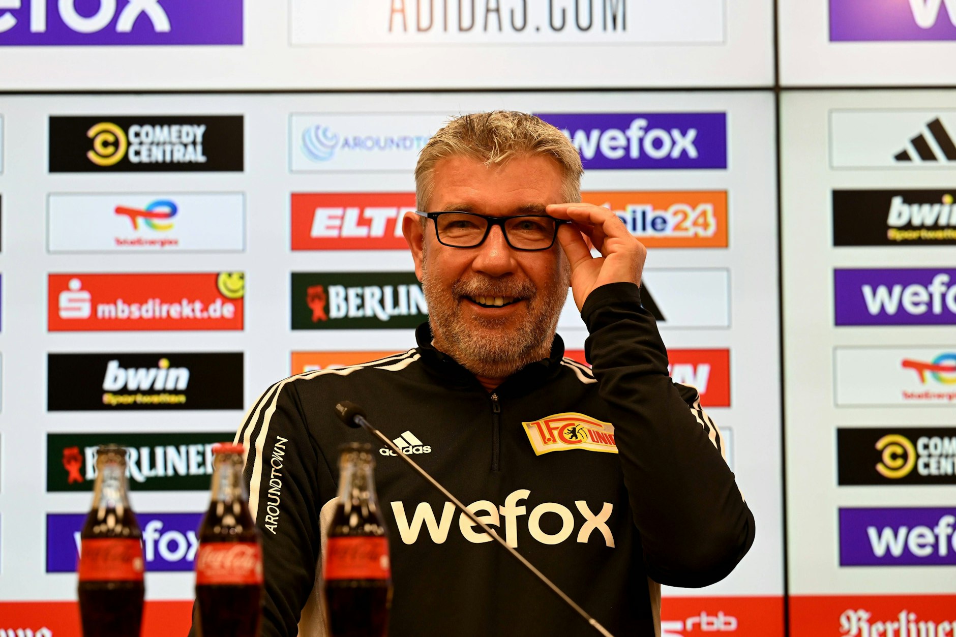 Urs Fischer nimmt mit dem 1. FC Union die Champions League ins Visier. Dabei verliert der Schweizer seinen Humor allerdings nicht. 