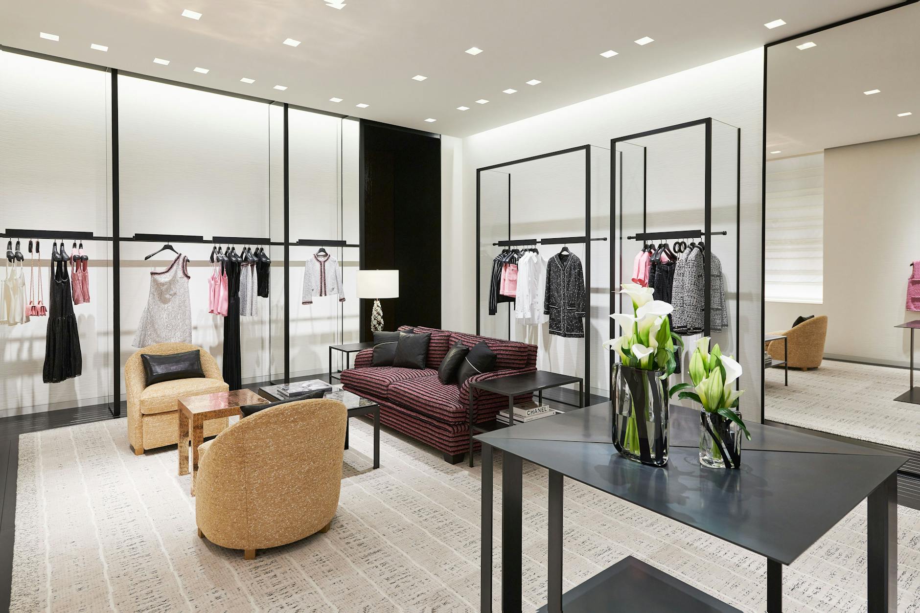 Zurückhaltend auf den ersten Blick, auf den zweiten opulent: der neue Chanel-Store am Kudamm.